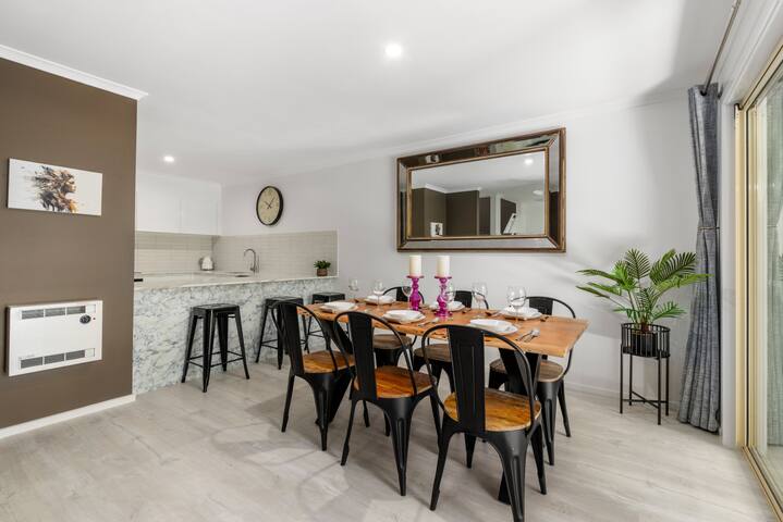 Elvis – The Great Seaside Escape – luxury stay gallery image 5