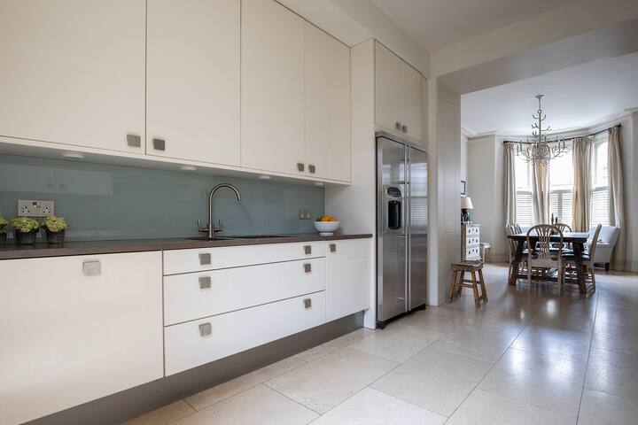 Chesilton Road by onefinestay gallery image 3