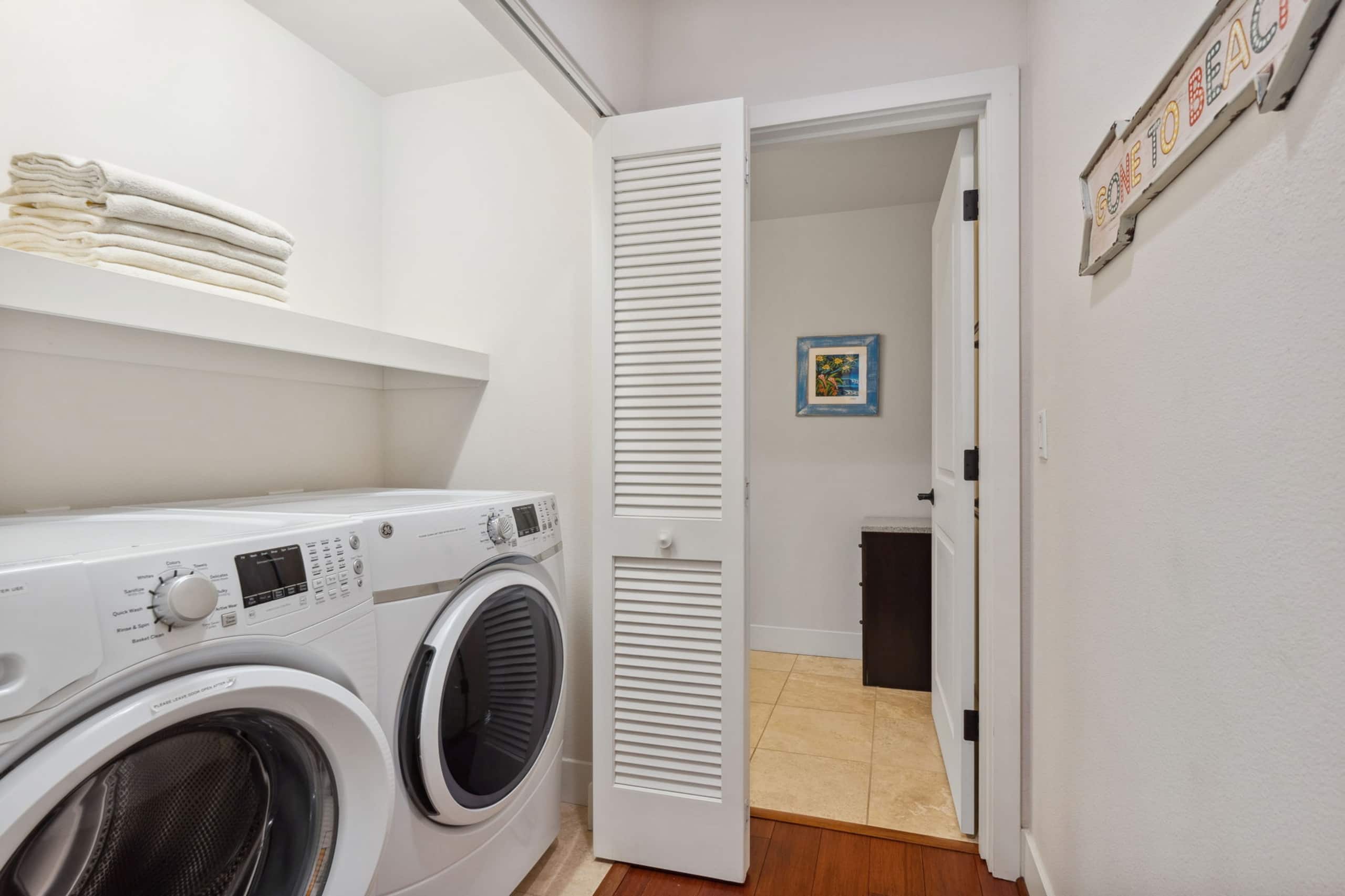 Townhouse in Koloa · ★4.89 · 2 bedrooms · 3 beds · 2.5 shared baths - Image 11