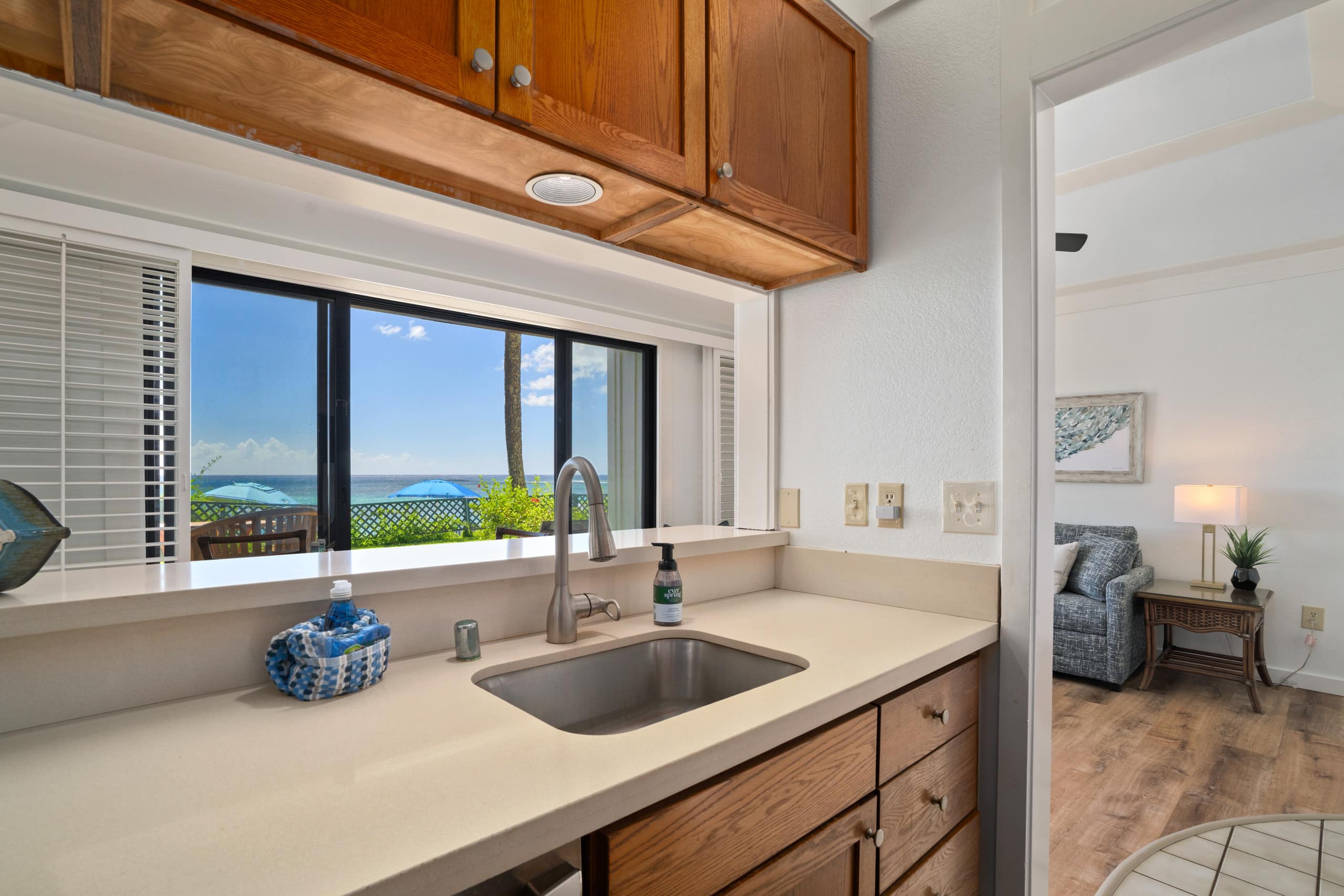 KP191 Ground FL | Beachfront • Pool • Gym - Image 9