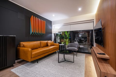 Geko | Inspiring 2BR near Malecon w/ Balcony