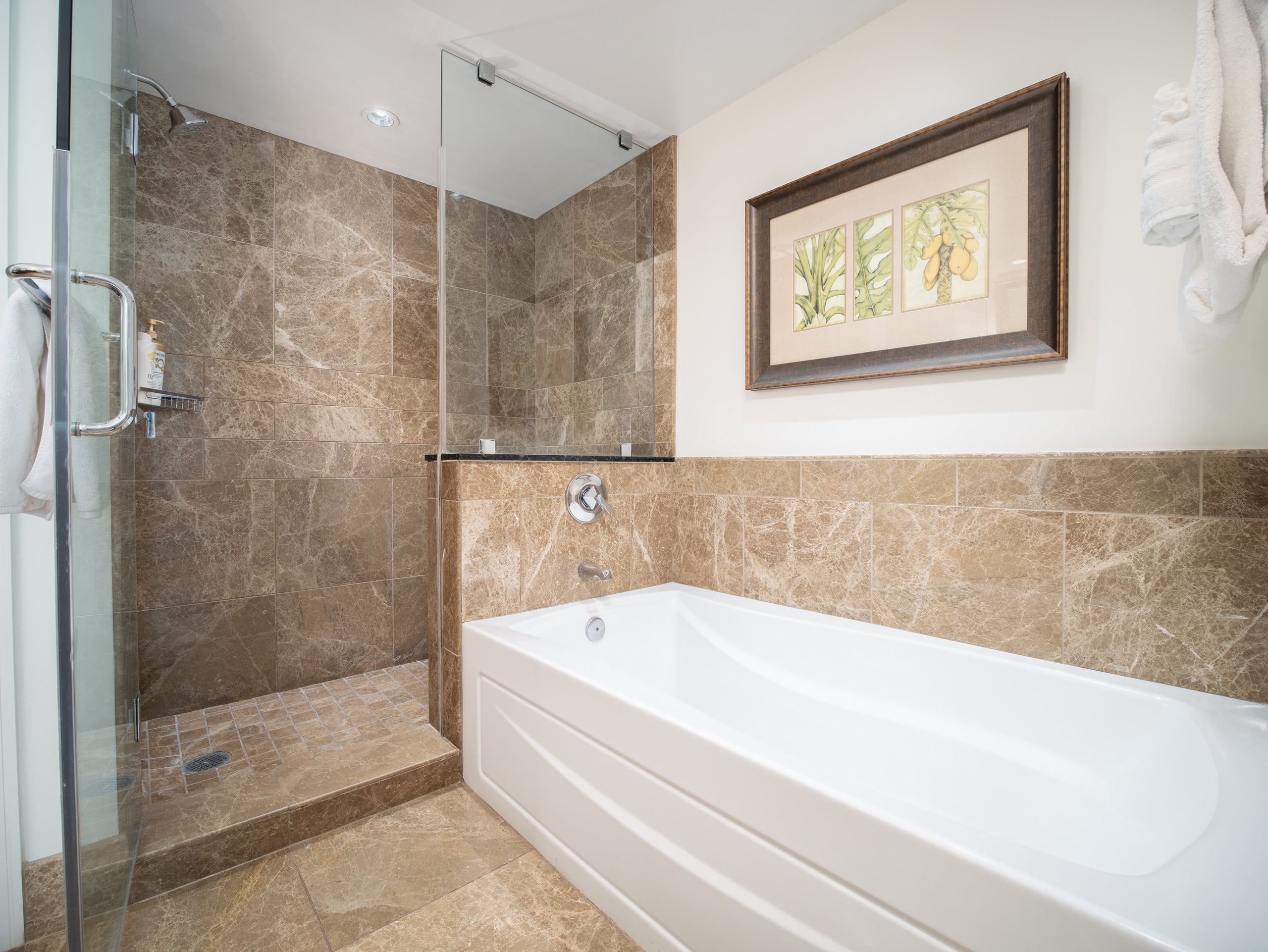 Home in Lahaina · ★5.0 · 3 bedrooms · 4 beds · 3 baths - Image 19