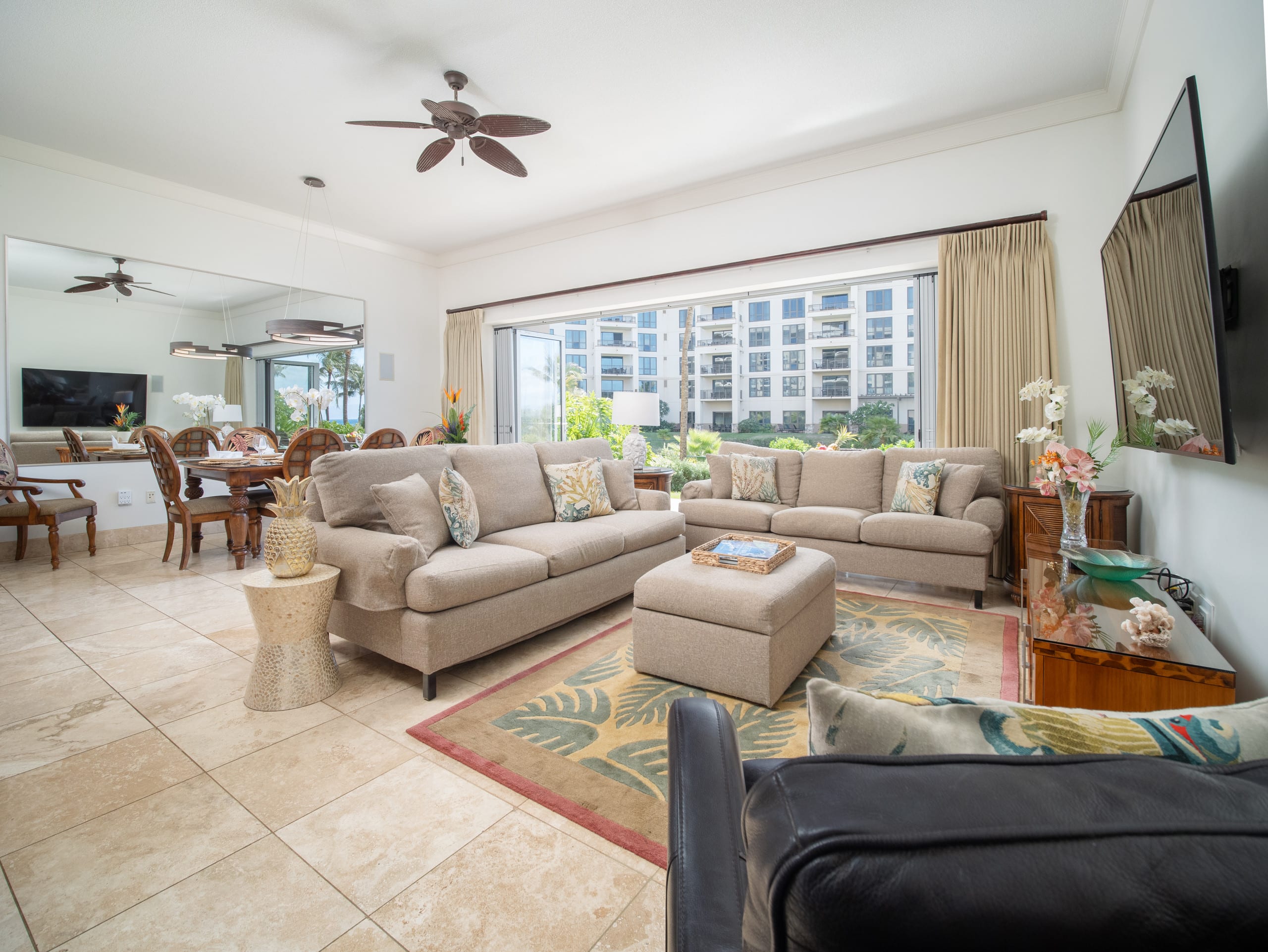 Home in Lahaina · ★5.0 · 3 bedrooms · 4 beds · 3 baths - Image 2