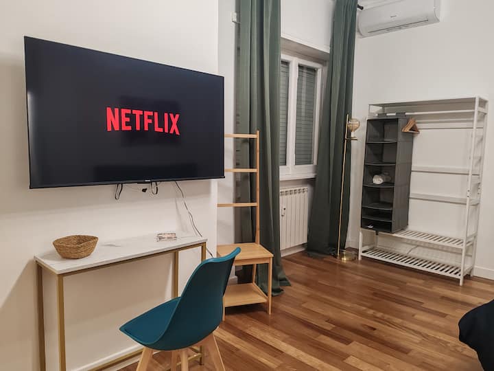 Télévision 55" con Netflix, Disney+ e Dazn light 