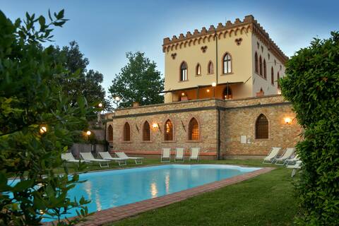 Benedetti Castle - Bendetti Castle