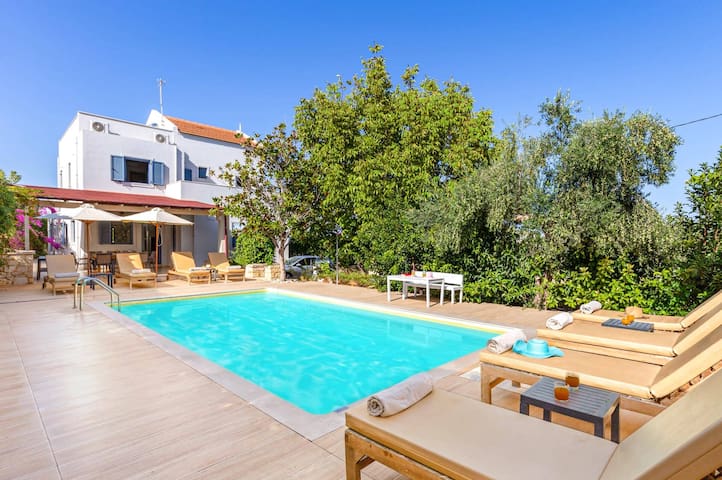 Villa Muse by Villa Plus