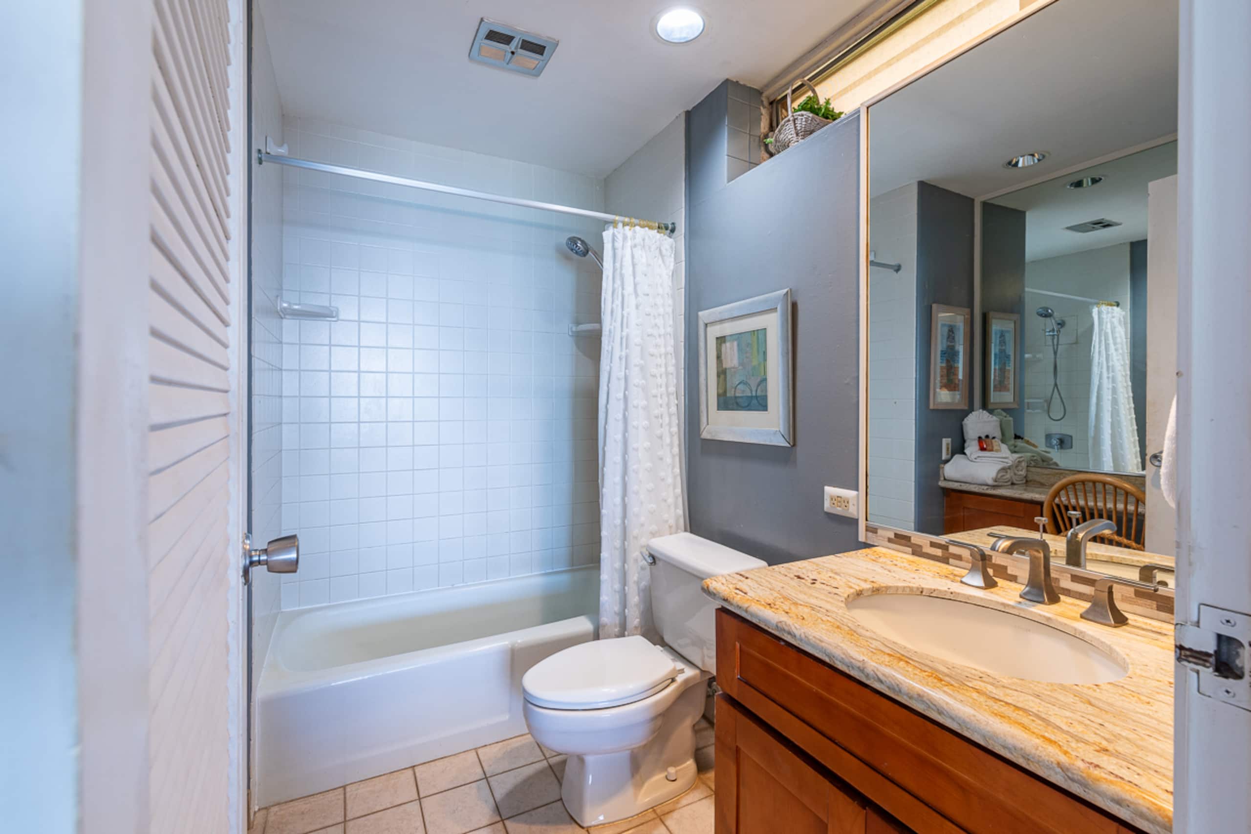 Condo in Lahaina · ★4.77 · 3 bedrooms · 4 beds · 2.5 baths - Image 18