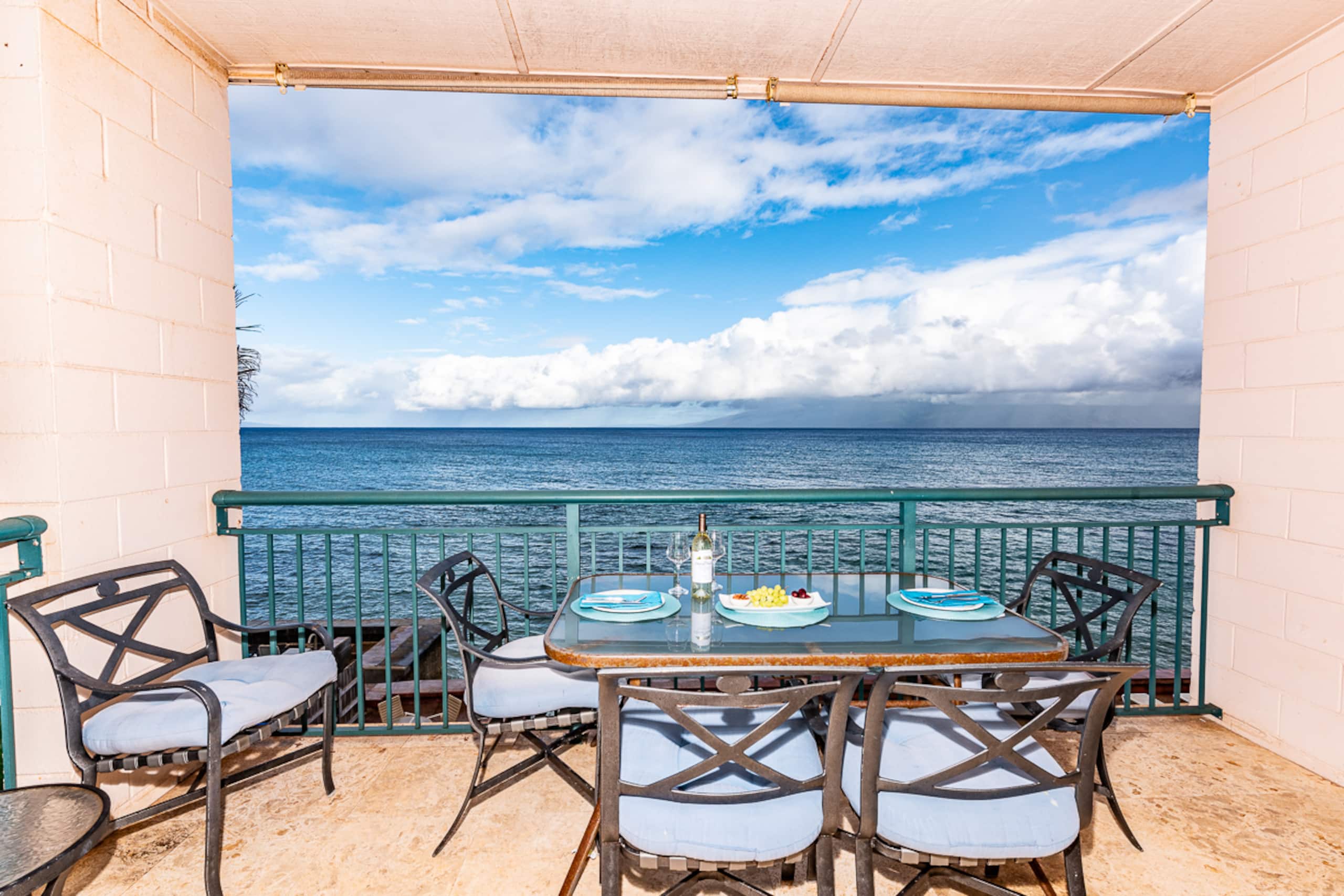 Condo in Lahaina · ★4.77 · 3 bedrooms · 4 beds · 2.5 baths - Image 33