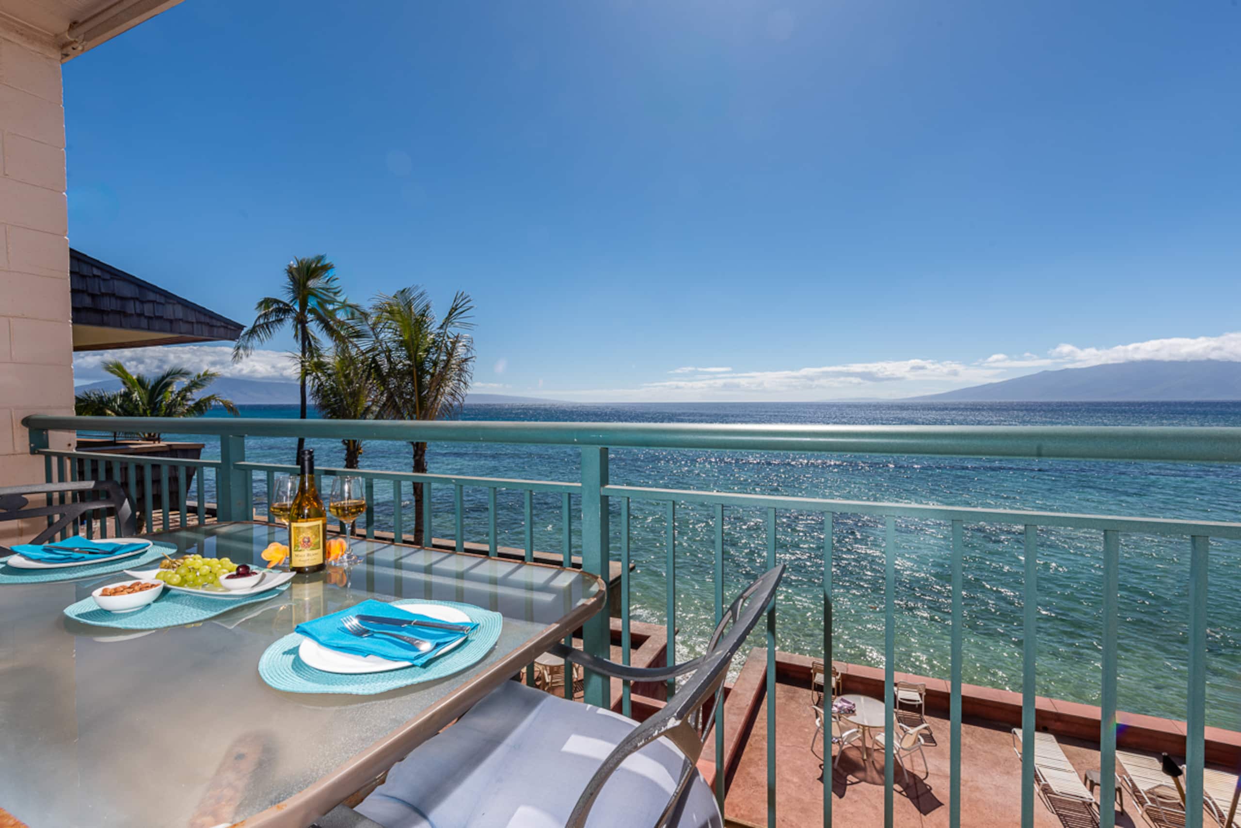 Condo in Lahaina · ★4.77 · 3 bedrooms · 4 beds · 2.5 baths - Image 35