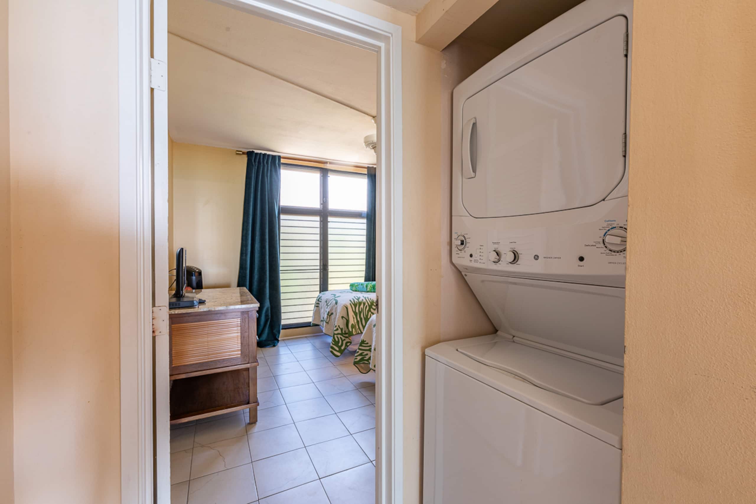 Condo in Lahaina · ★4.77 · 3 bedrooms · 4 beds · 2.5 baths - Image 9