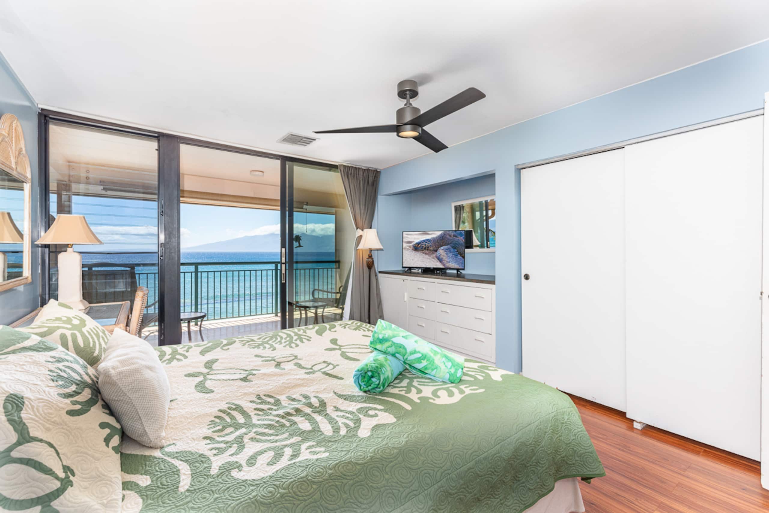 Condo in Lahaina · ★4.77 · 3 bedrooms · 4 beds · 2.5 baths - Image 26