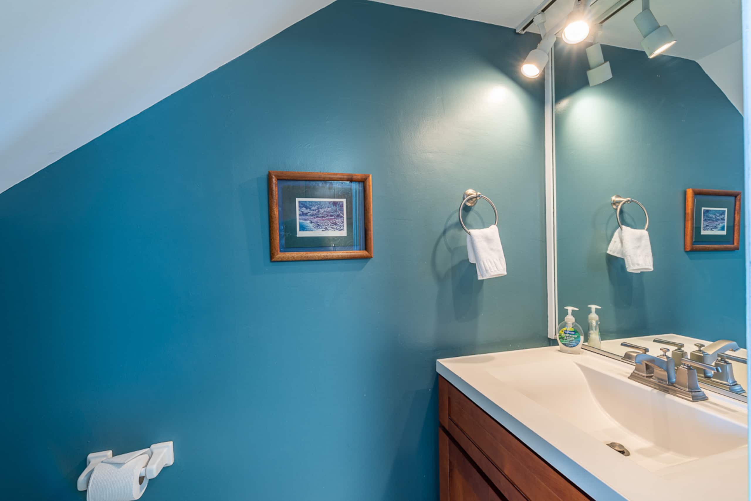 Condo in Lahaina · ★4.77 · 3 bedrooms · 4 beds · 2.5 baths - Image 13