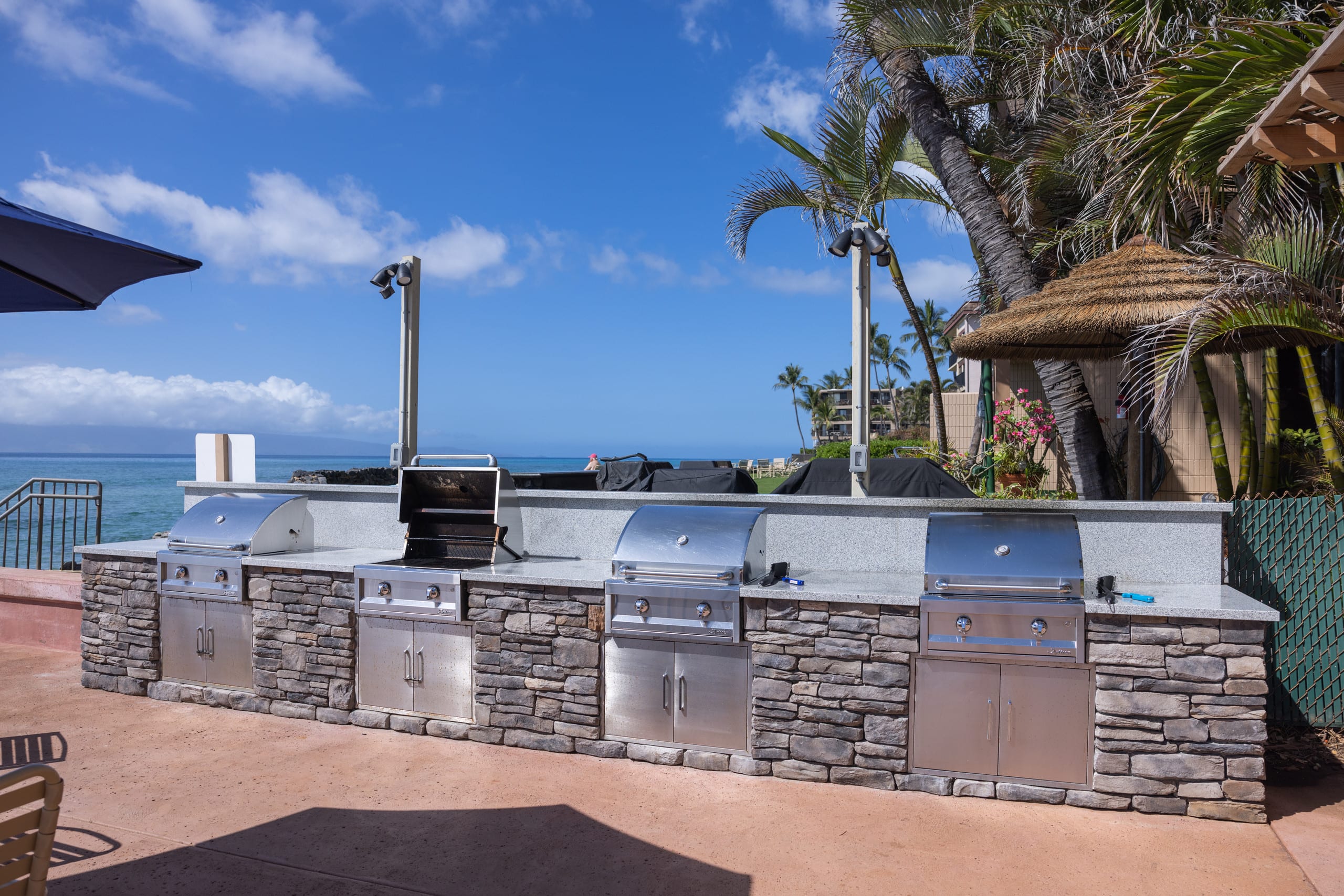 Condo in Lahaina · ★4.97 · 3 bedrooms · 4 beds · 2.5 baths - Image 28