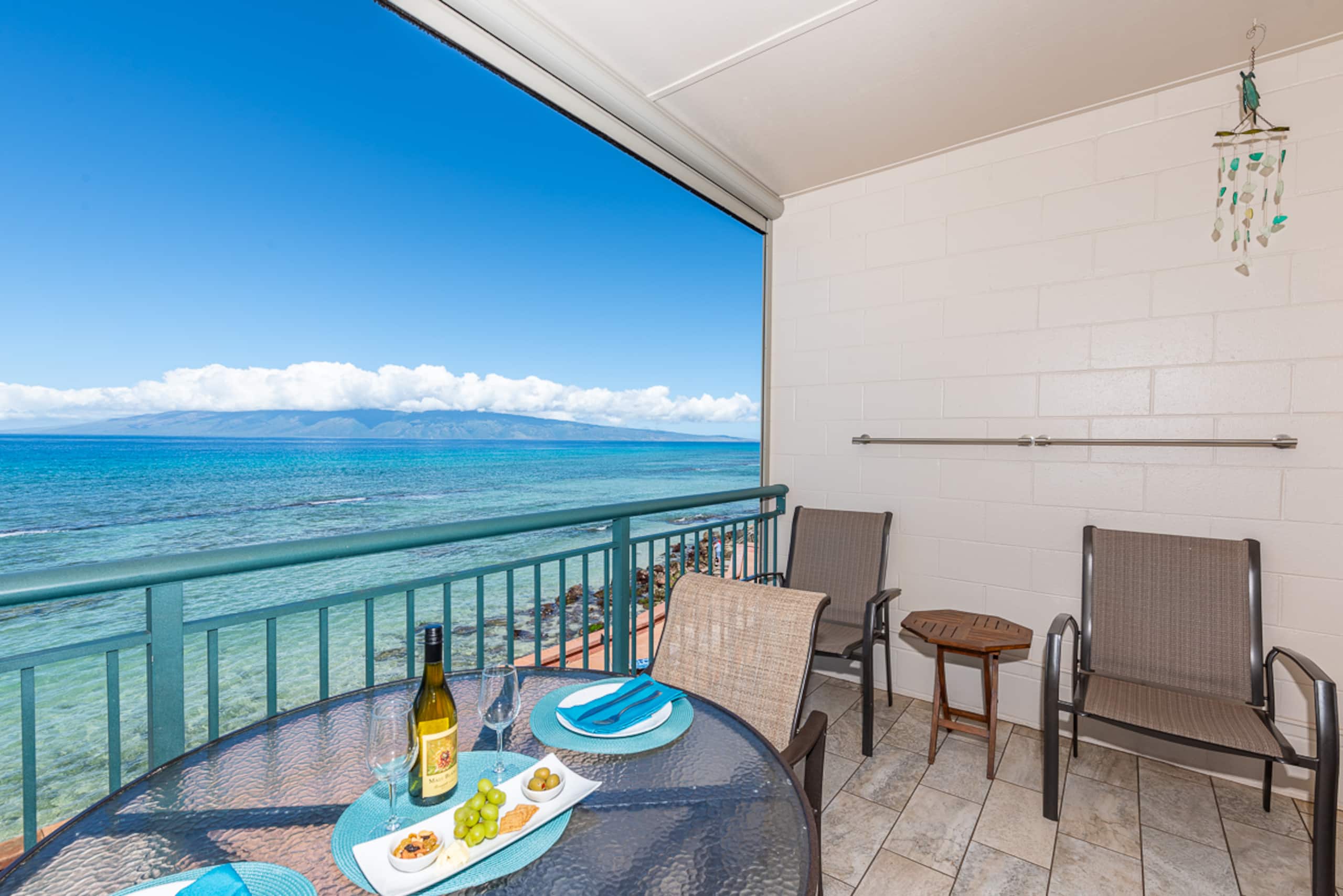 Condo in Lahaina · ★4.97 · 3 bedrooms · 4 beds · 2.5 baths - Image 47