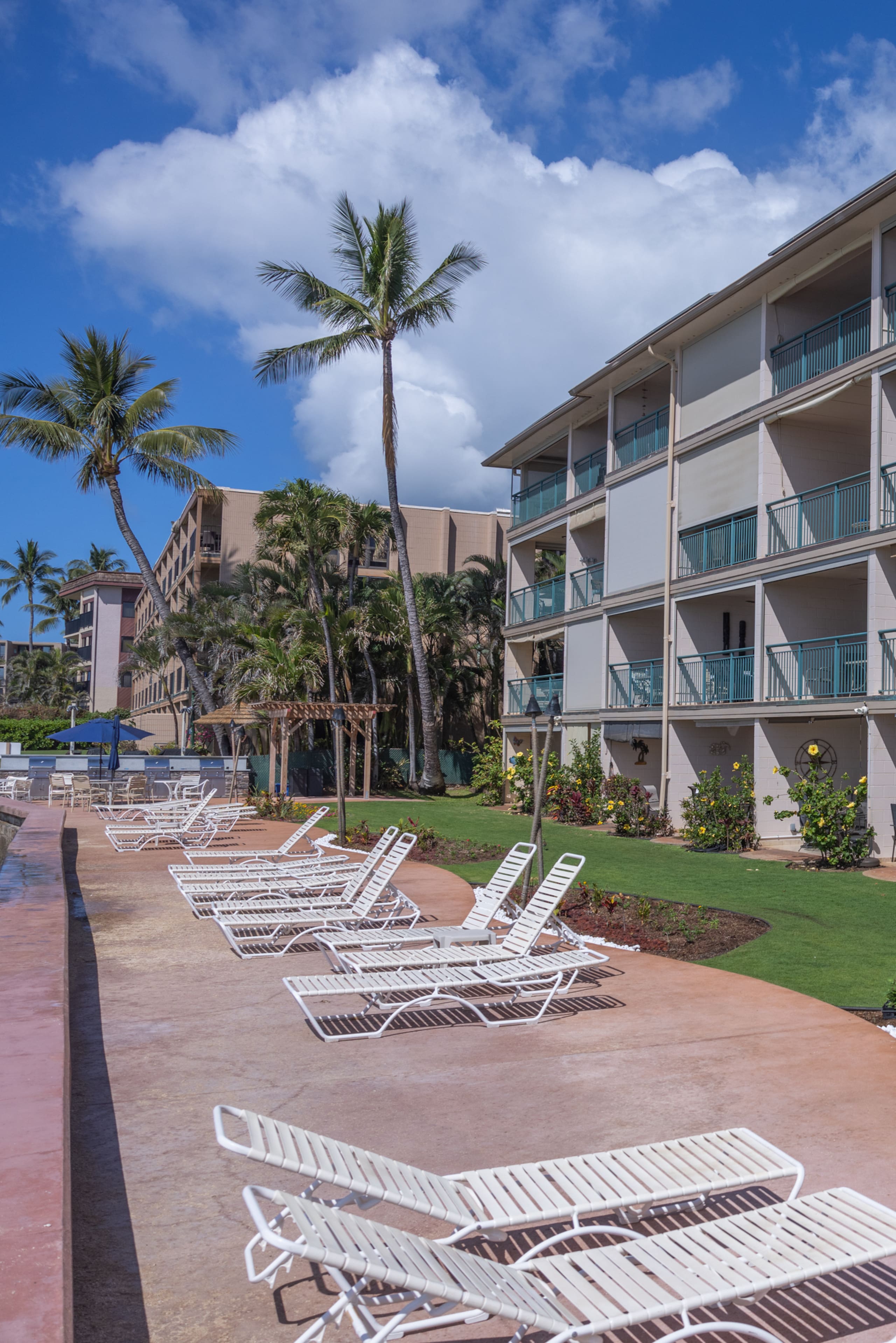 Condo in Lahaina · ★4.97 · 3 bedrooms · 4 beds · 2.5 baths - Image 12