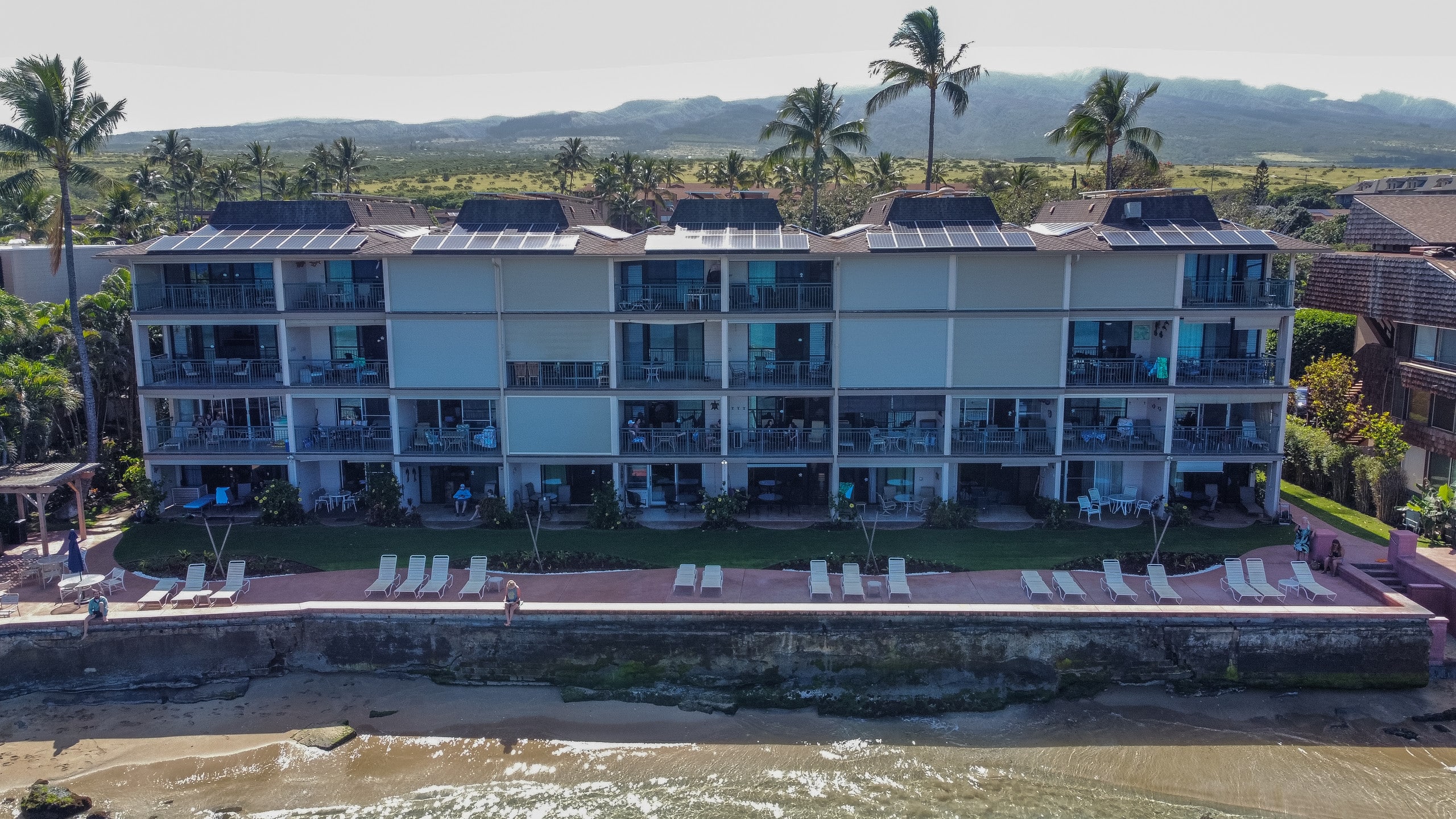 Condo in Lahaina · ★4.97 · 3 bedrooms · 4 beds · 2.5 baths - Image 30