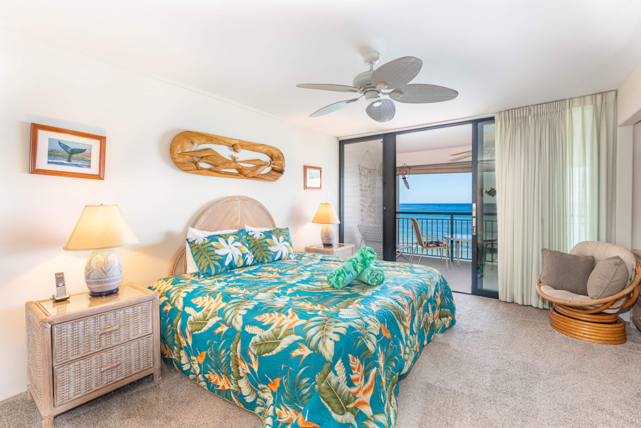 Condo in Lahaina · ★4.93 · 3 bedrooms · 4 beds · 2.5 baths - Image 33