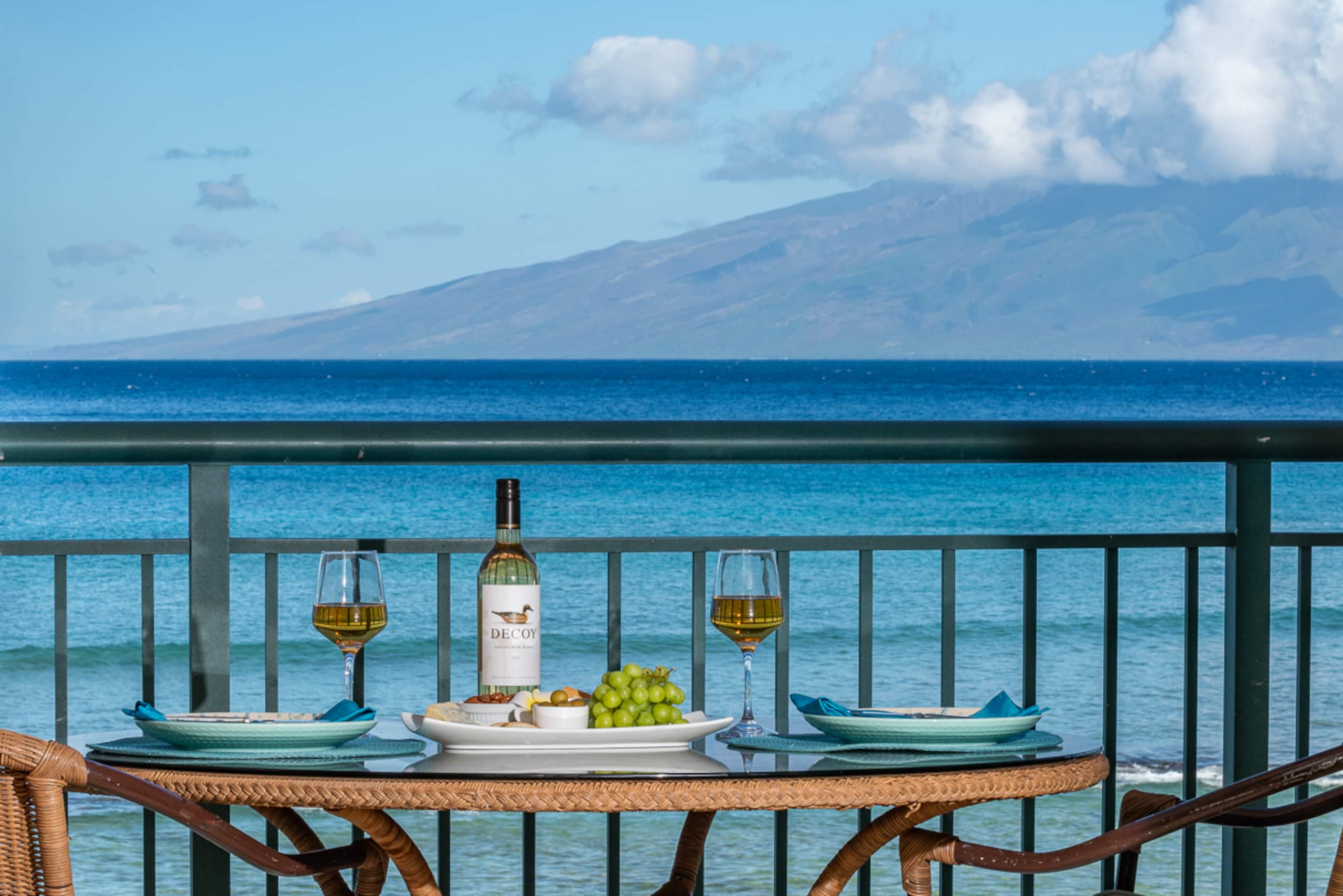 Condo in Lahaina · ★4.93 · 3 bedrooms · 4 beds · 2.5 baths - Image 27