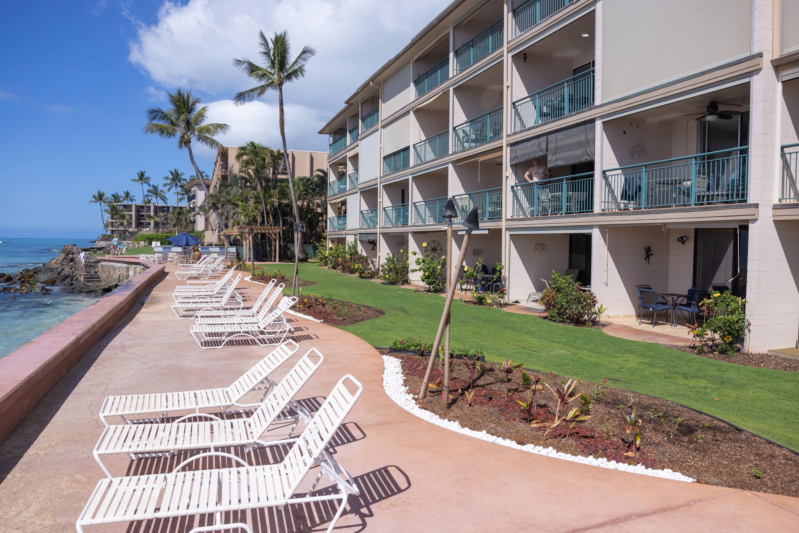 Condo in Lahaina · ★4.93 · 3 bedrooms · 4 beds · 2.5 baths - Image 46