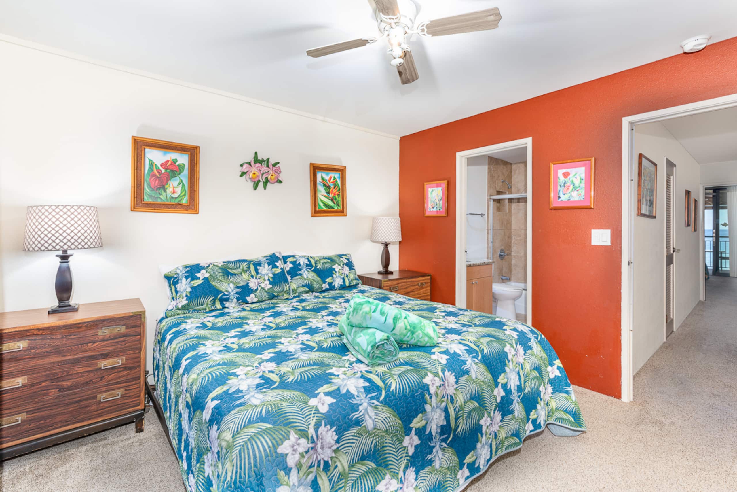 Condo in Lahaina · ★4.93 · 3 bedrooms · 4 beds · 2.5 baths - Image 25