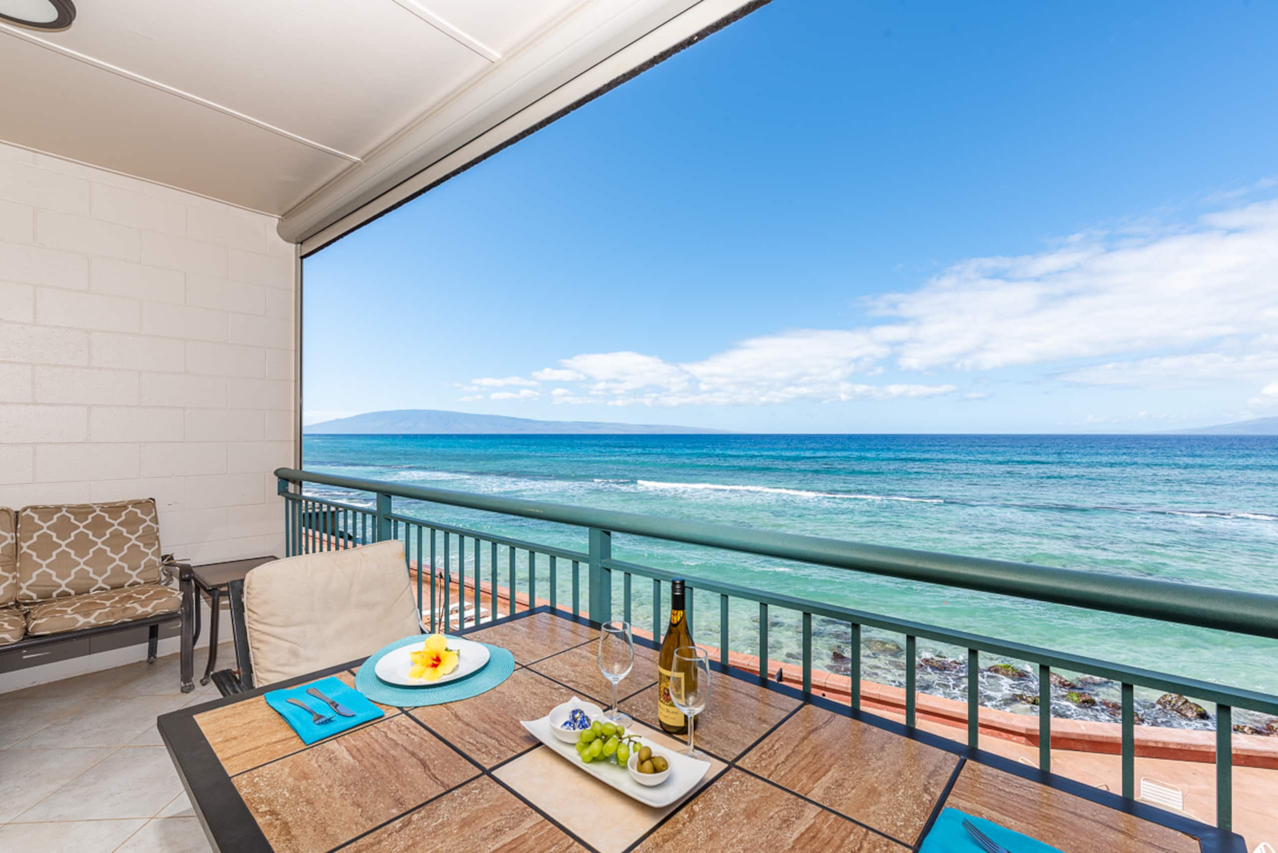 Condo in Lahaina · ★4.8 · 3 bedrooms · 4 beds · 3.5 baths - Image 4