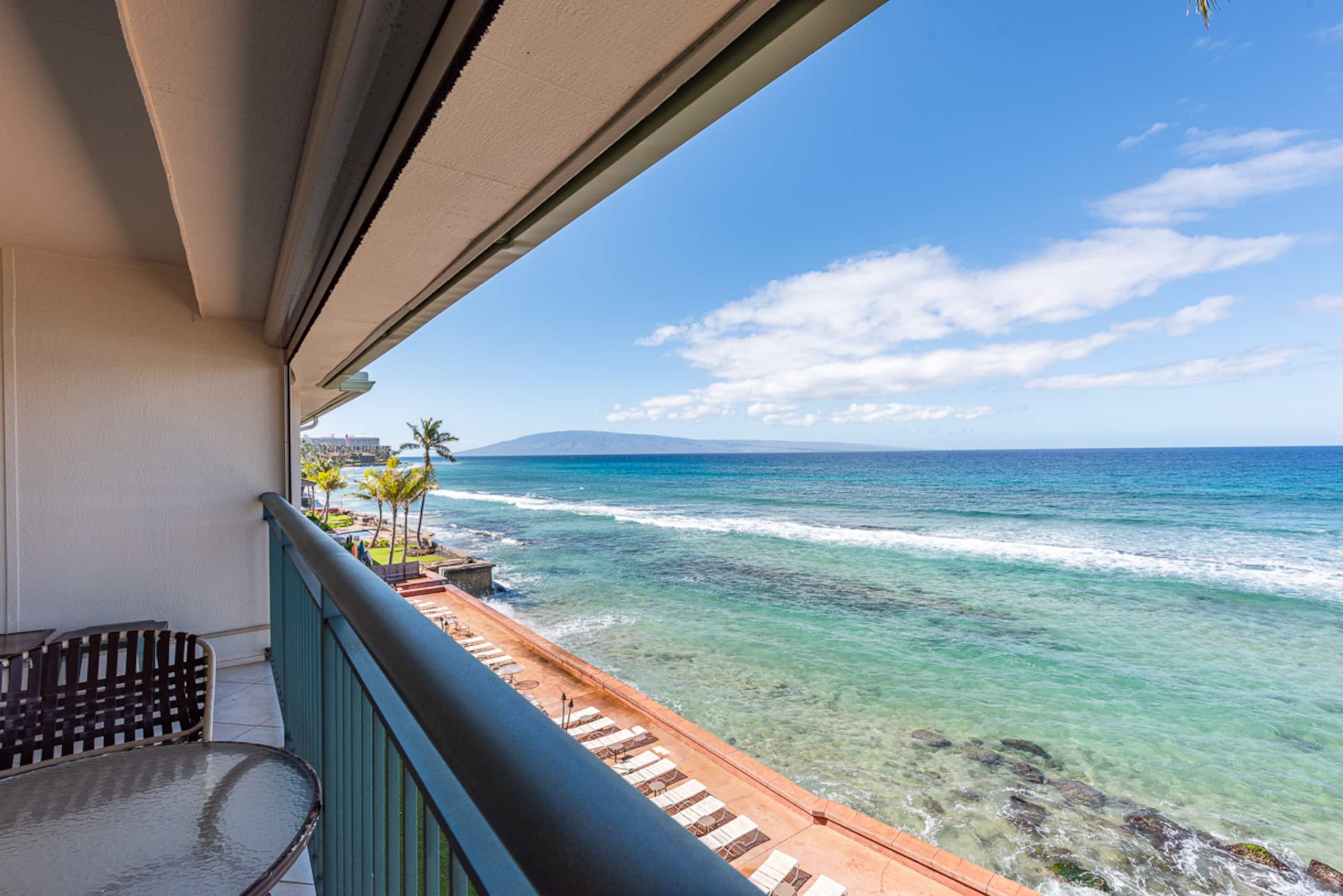 Condo in Lahaina · ★4.8 · 3 bedrooms · 4 beds · 3.5 baths - Image 10