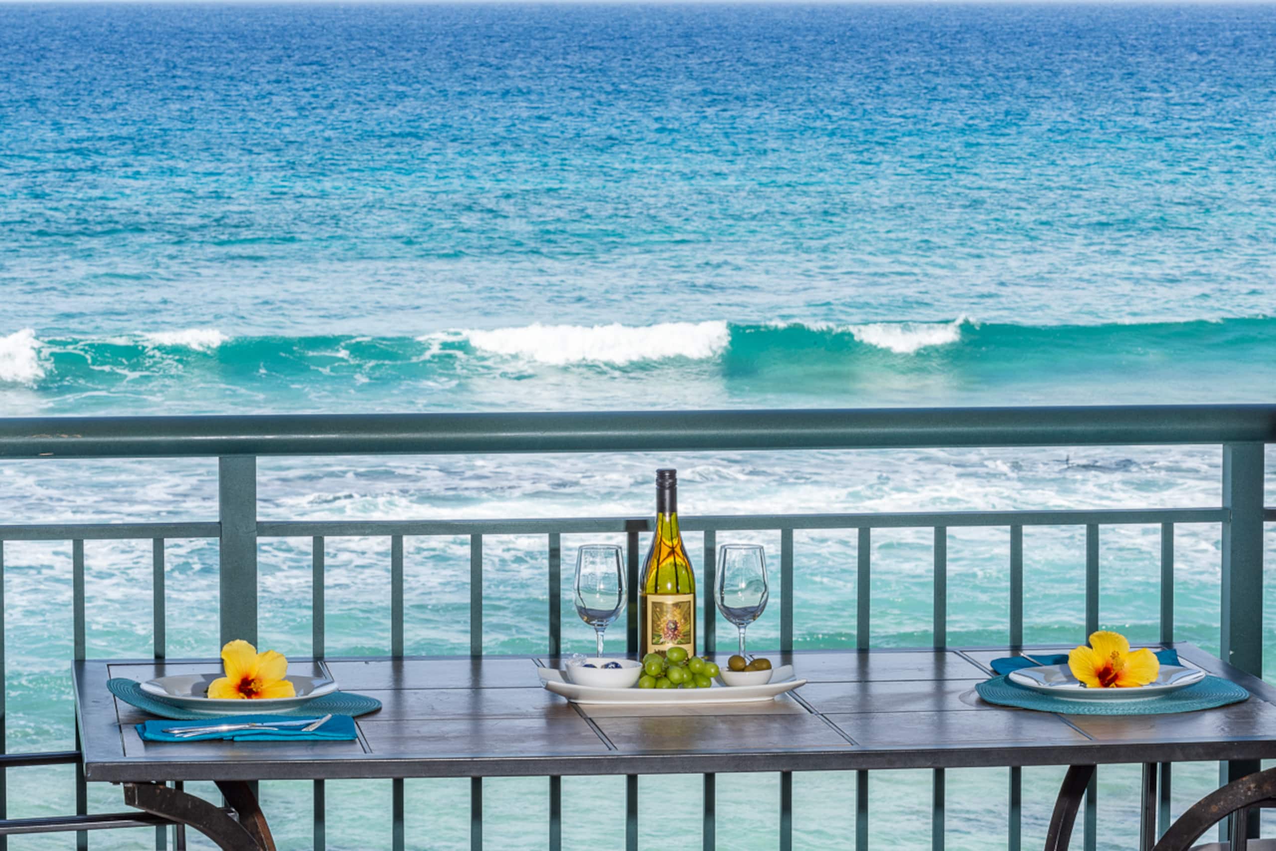 Condo in Lahaina · ★4.8 · 3 bedrooms · 4 beds · 3.5 baths - Image 6
