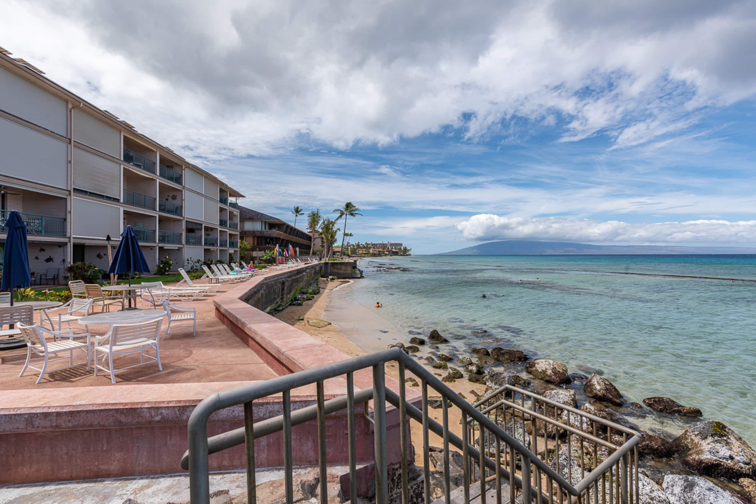 Condo in Lahaina · ★4.8 · 3 bedrooms · 4 beds · 3.5 baths - Image 23