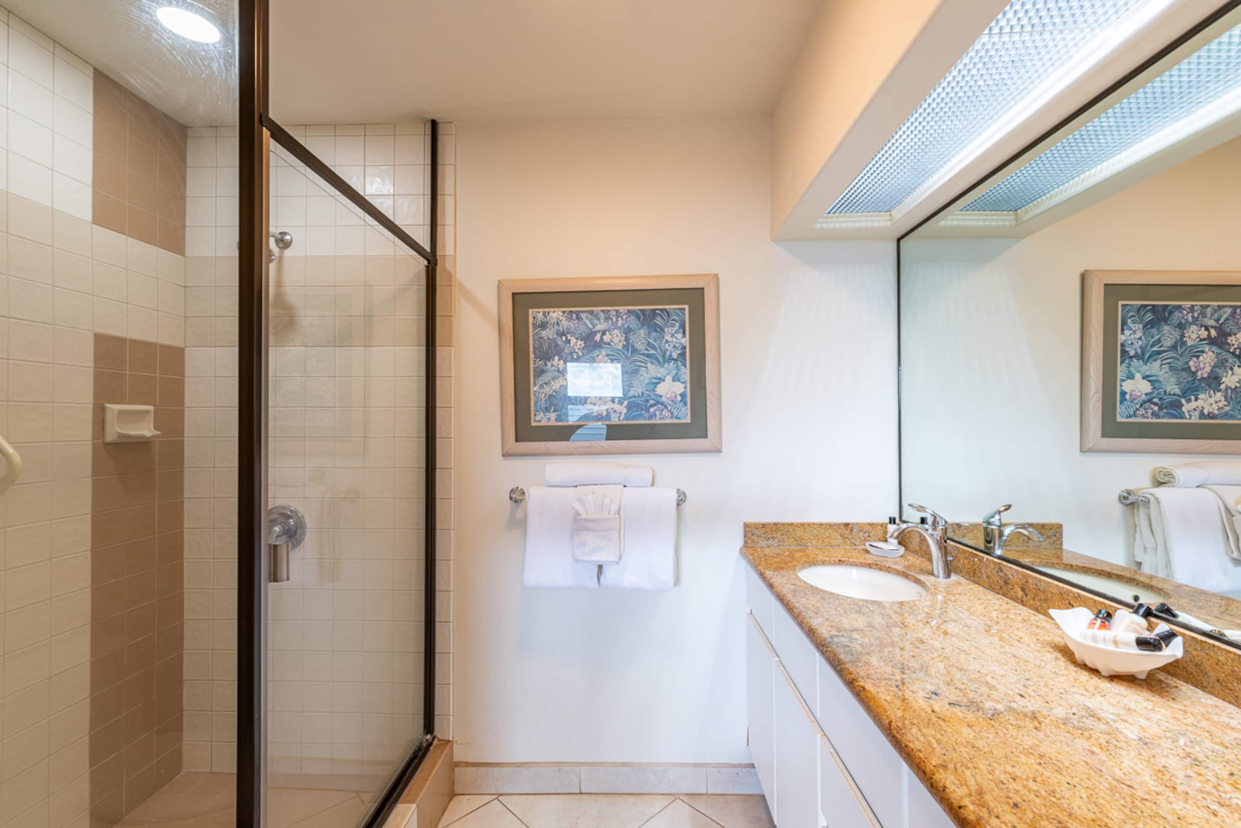 Condo in Lahaina · ★4.8 · 3 bedrooms · 4 beds · 3.5 baths - Image 54