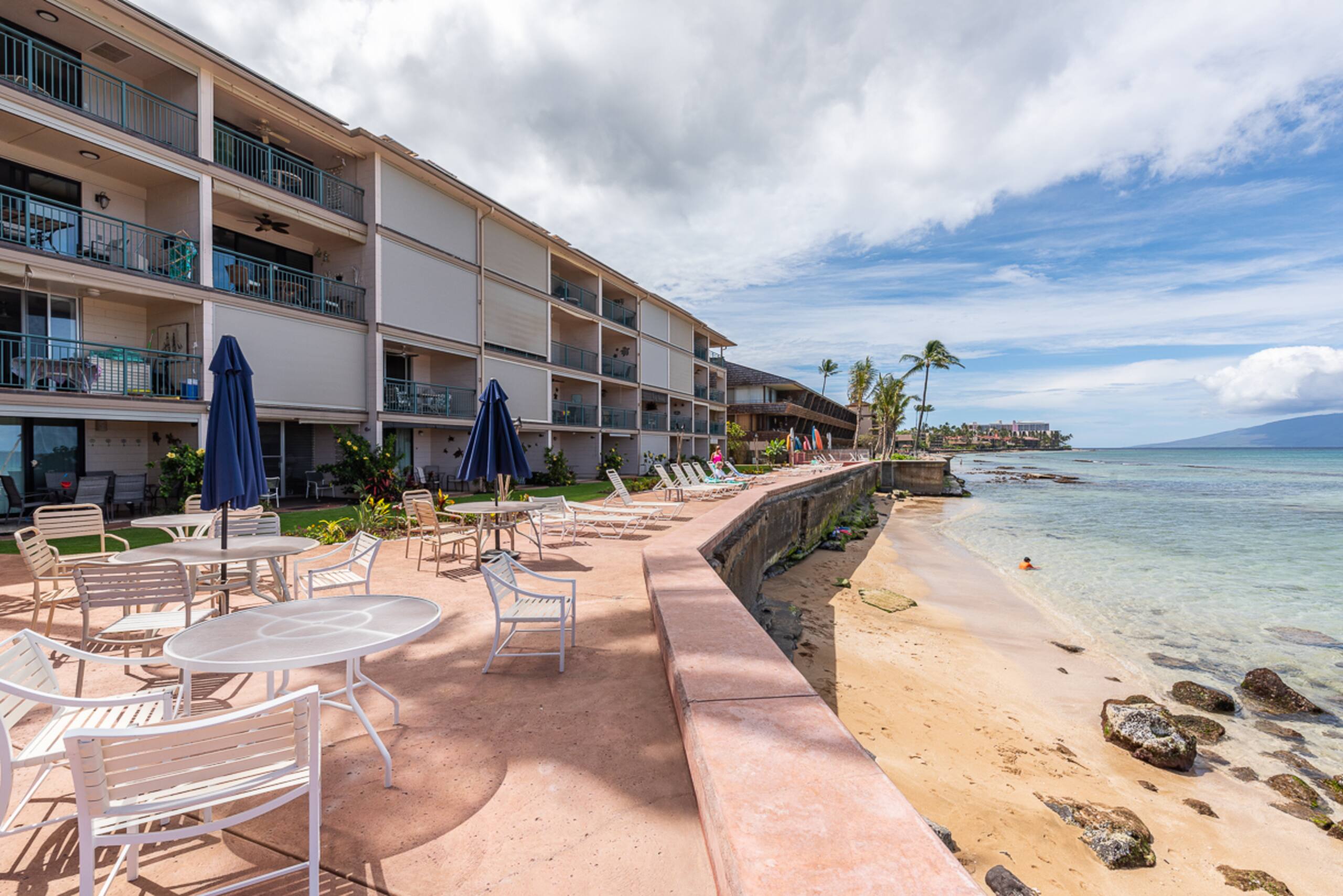 Condo in Lahaina · ★4.87 · 1 bedroom · 1 bed · 1 bath - Image 38