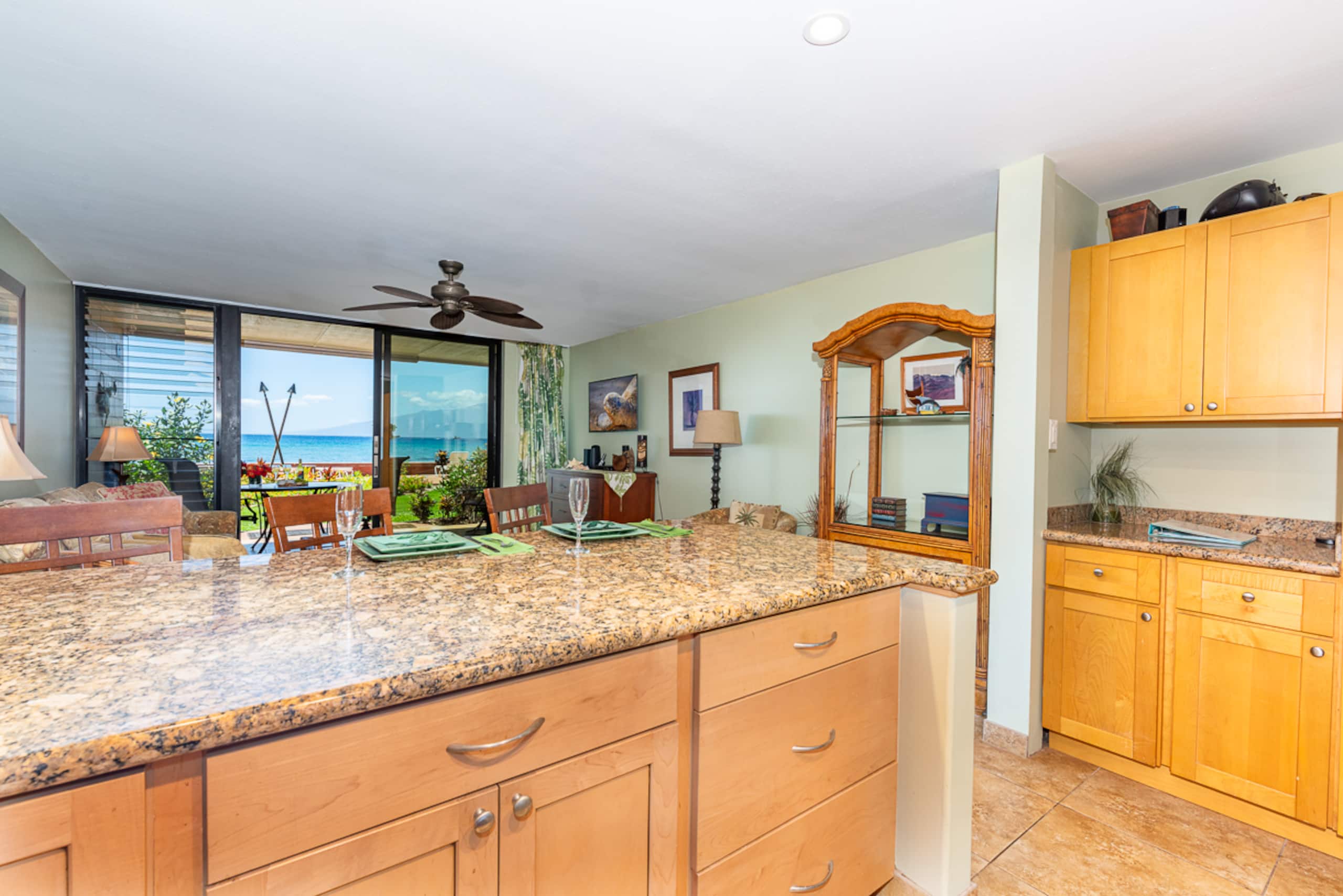 Condo in Lahaina · ★4.87 · 1 bedroom · 1 bed · 1 bath - Image 5
