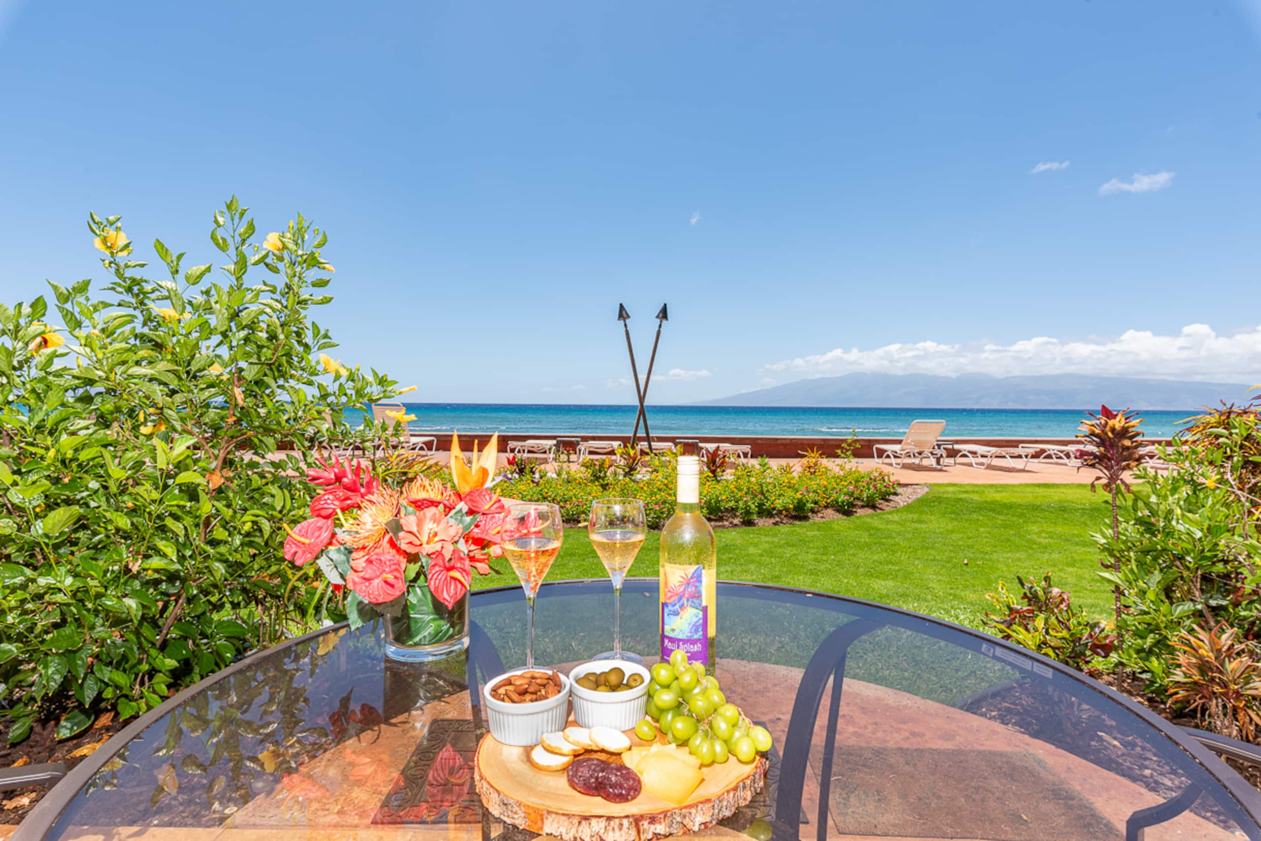 Condo in Lahaina · ★4.87 · 1 bedroom · 1 bed · 1 bath - Image 21