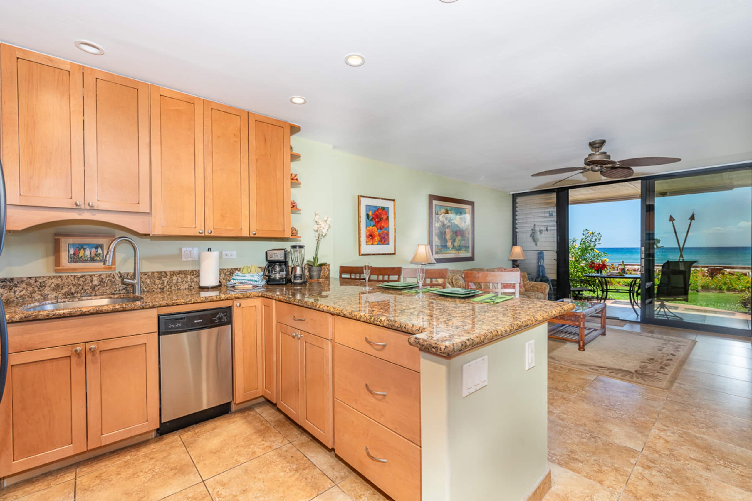 Condo in Lahaina · ★4.87 · 1 bedroom · 1 bed · 1 bath - Image 7