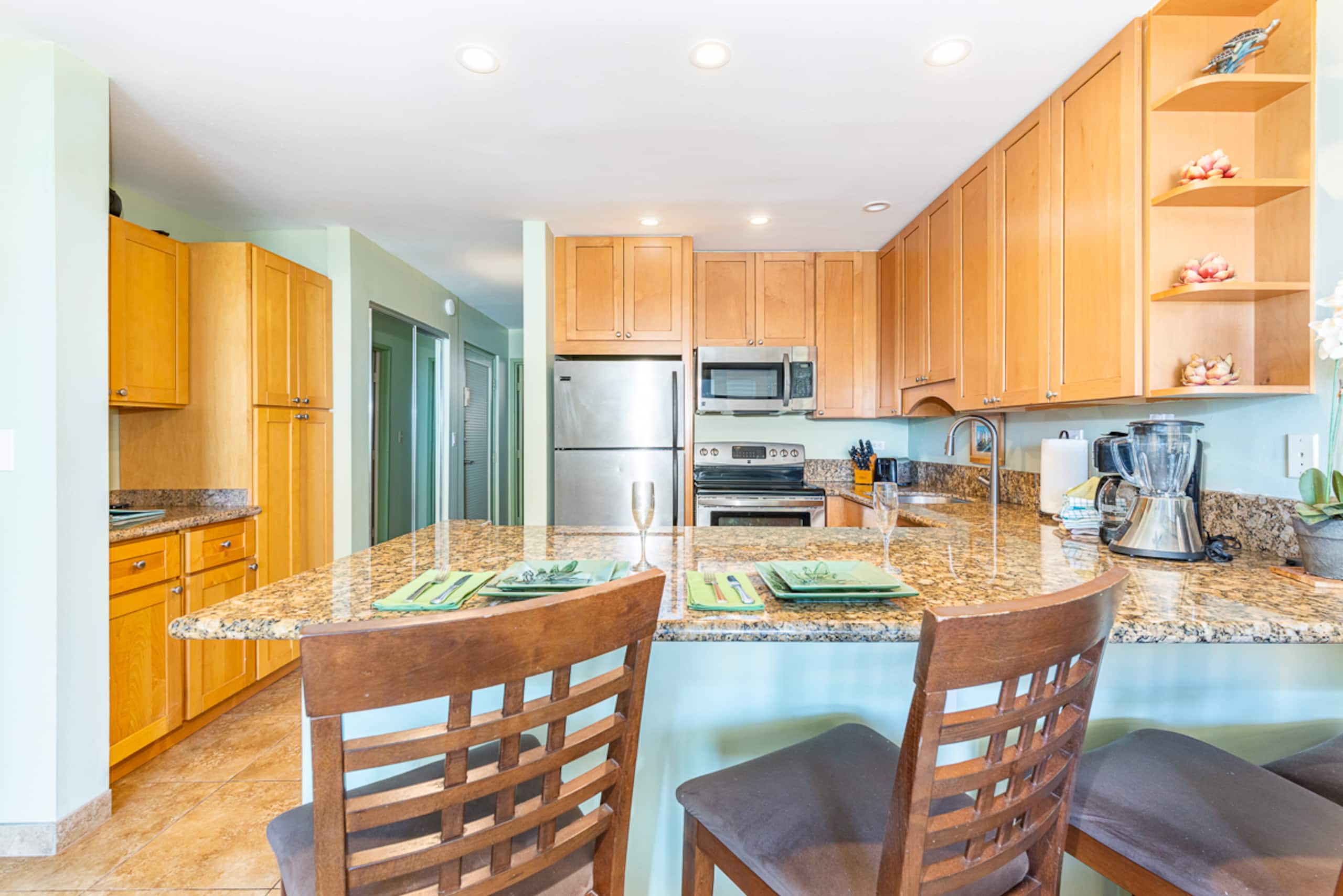 Condo in Lahaina · ★4.87 · 1 bedroom · 1 bed · 1 bath - Image 4