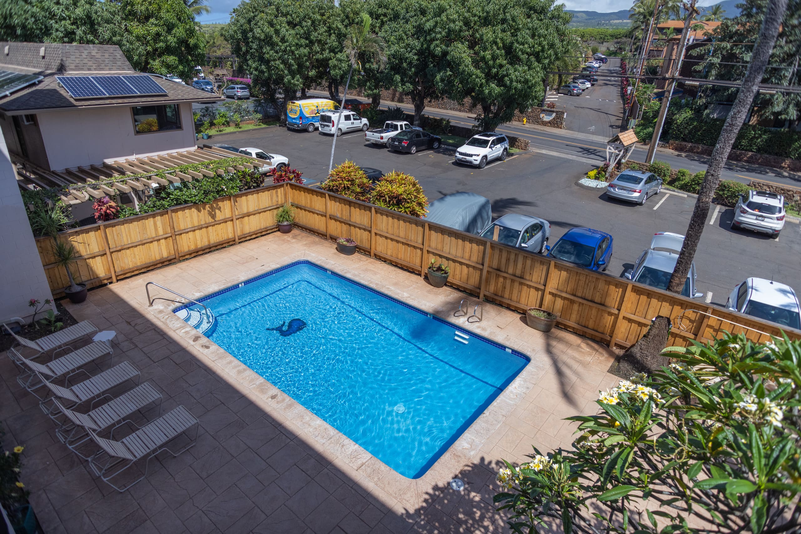 Condo in Lahaina · ★4.87 · 1 bedroom · 1 bed · 1 bath - Image 18