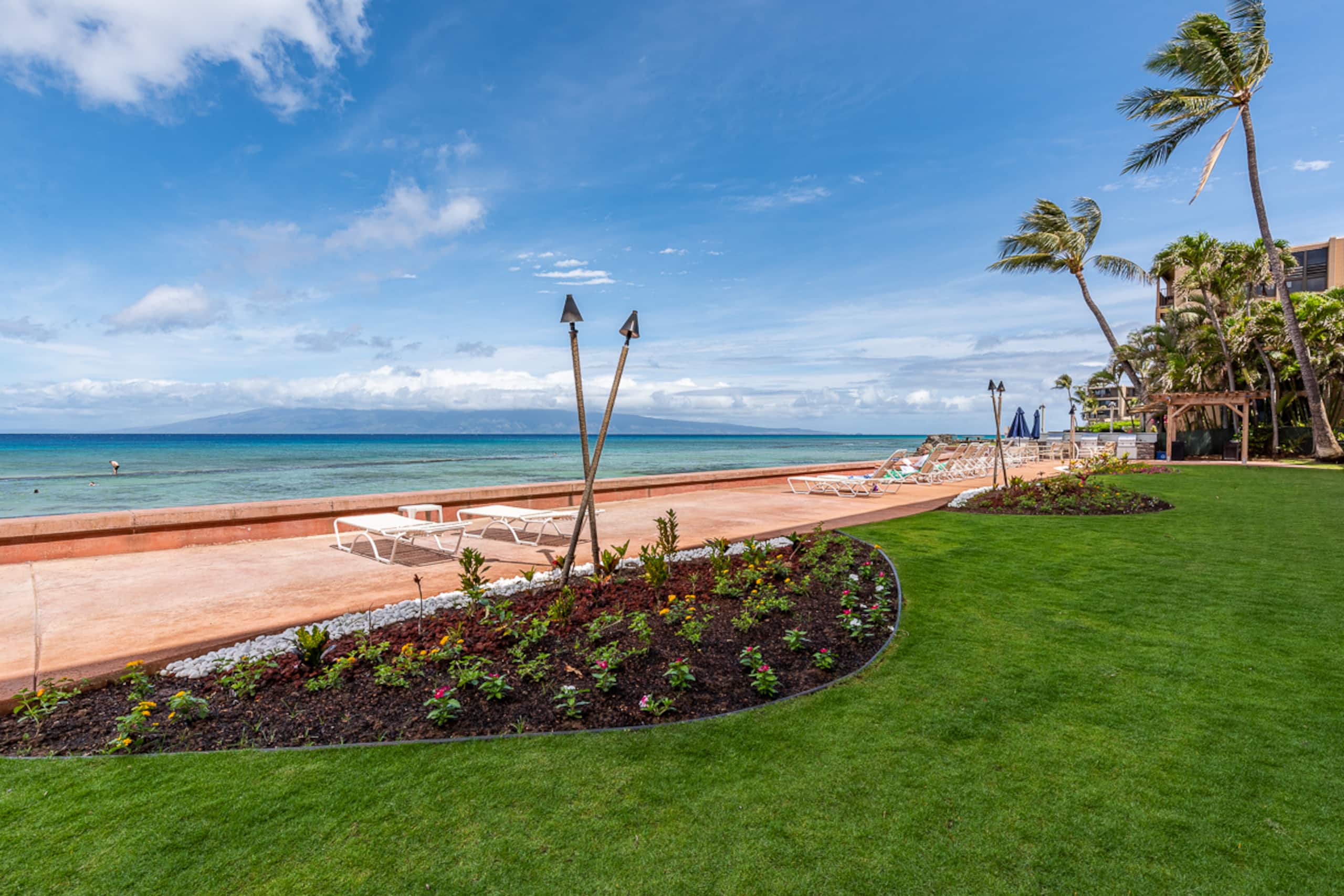 Condo in Lahaina · ★4.87 · 1 bedroom · 1 bed · 1 bath - Image 33