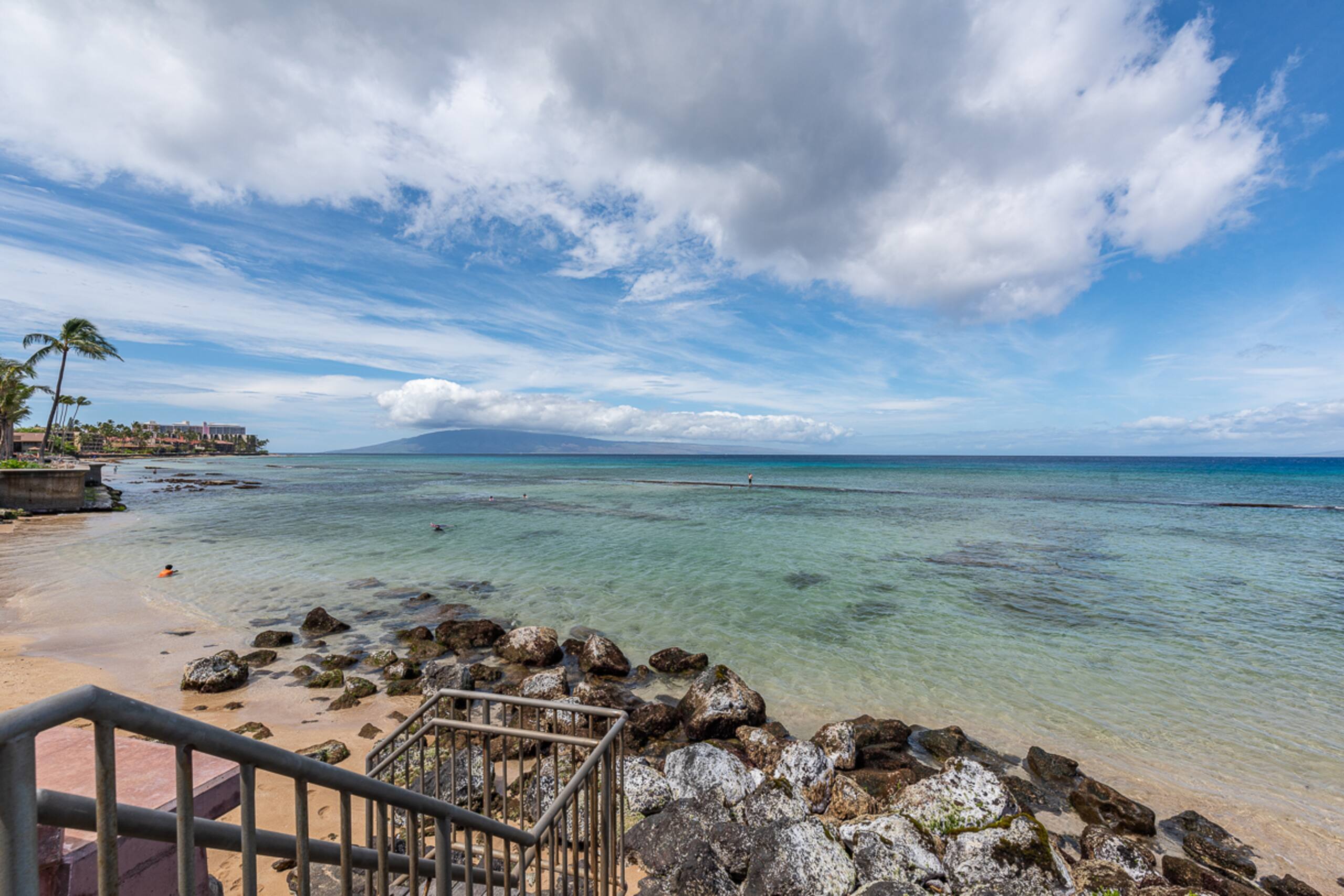 Condo in Lahaina · ★4.87 · 1 bedroom · 1 bed · 1 bath - Image 43