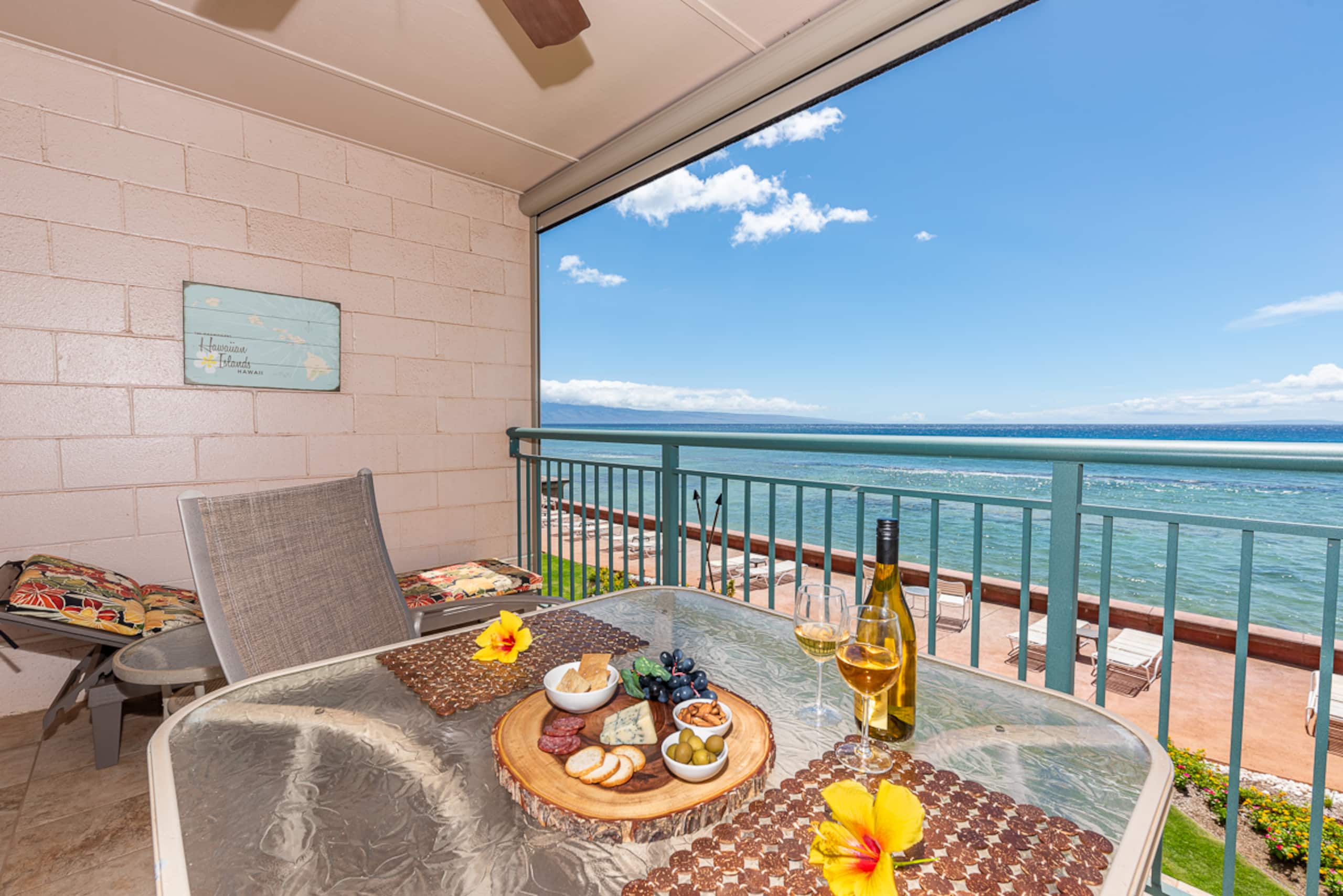 Condo in Lahaina · ★4.72 · 1 bedroom · 1 bed · 1 bath - Image 3