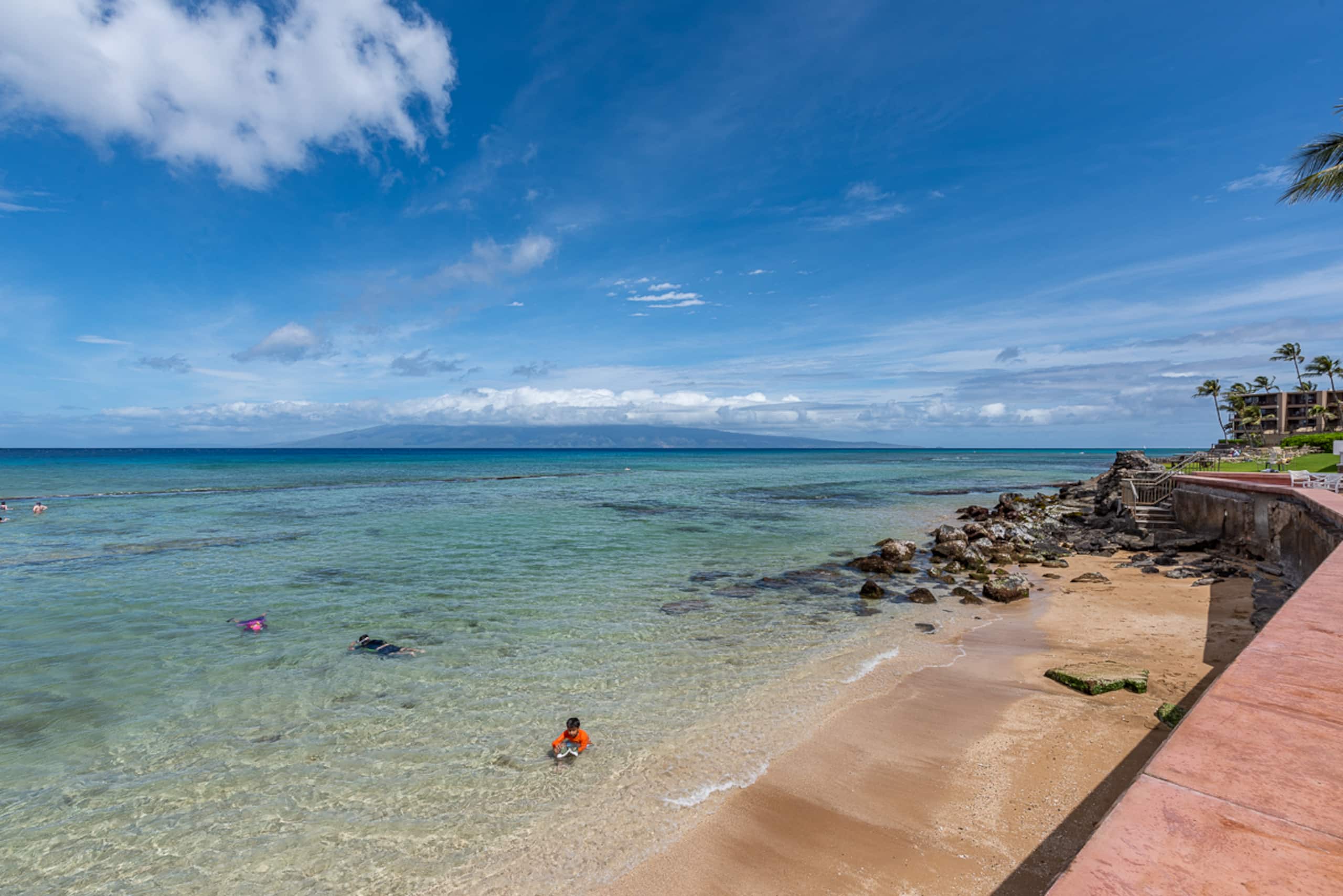 Condo in Lahaina · ★4.72 · 1 bedroom · 1 bed · 1 bath - Image 19