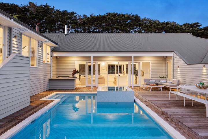 La Casa Bella | Pool, Spa & Sauna