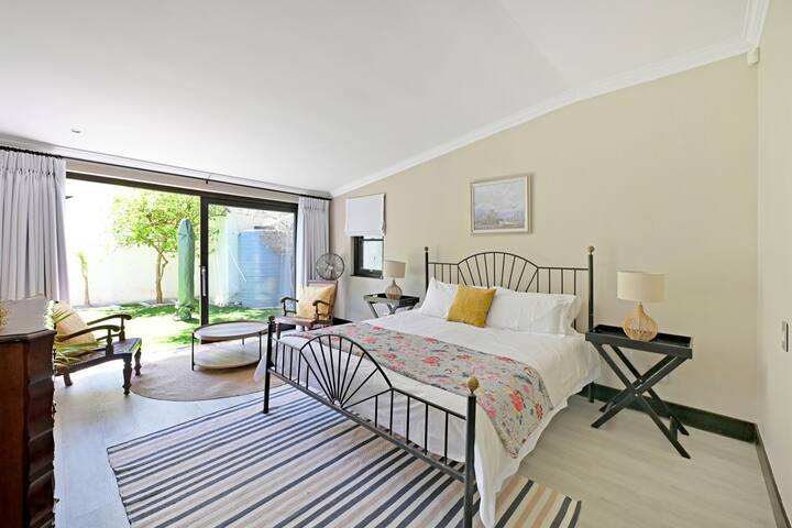 Llandudno Walk to Beach Lock up and Go gallery image 2