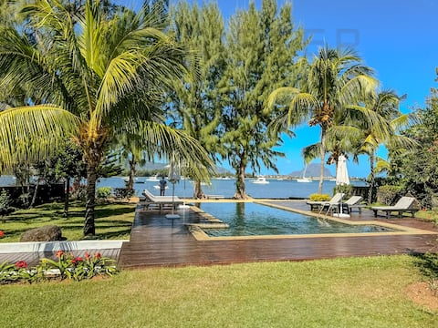 Olaho 3BR Premium Beachfront Apartment