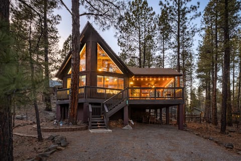 Popular Airbnb listing: Cozy Chalet in the Pines in Munds Park