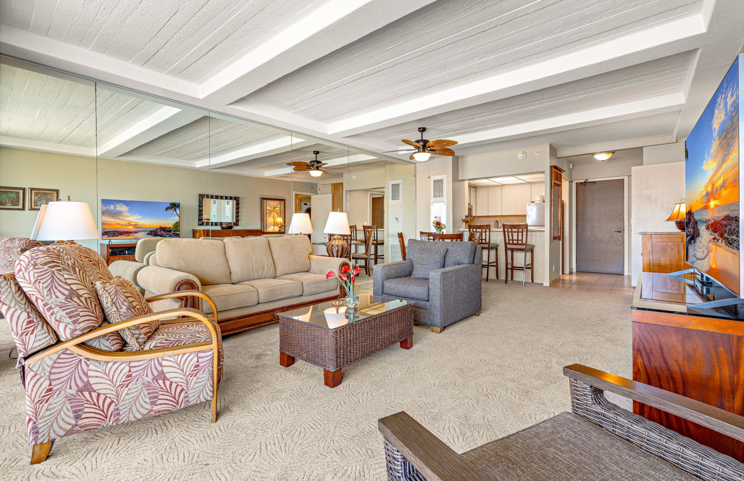 Condo in Lahaina · ★5.0 · 1 bedroom · 2 beds · 1 bath - Image 4