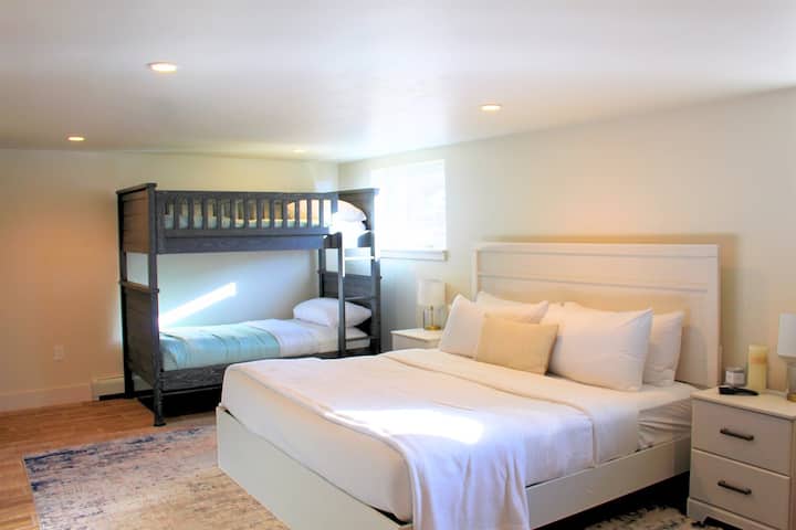 Dhomë gjumi në nivel më të ulët