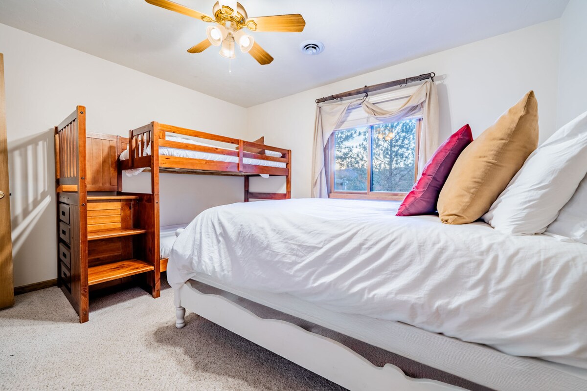 Dve samostatné postele a manželská posteľ