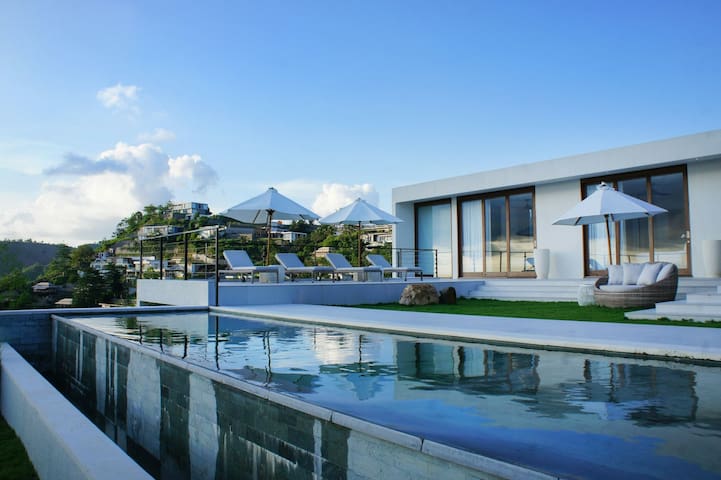 Villa Azure 3BR w/ Private Pool at Selong Belanak