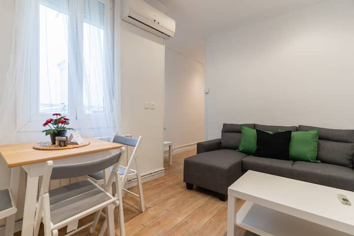 Cozy & Renovated -2bedrooms 1bathroom-malasaña - Madrid