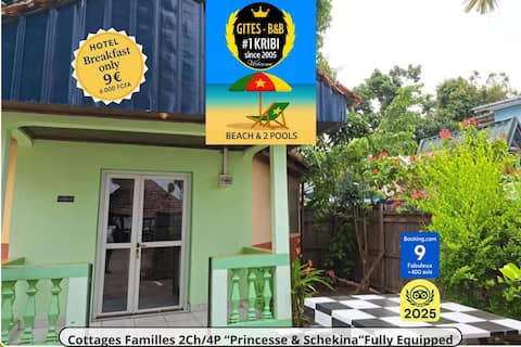 Fully equiped 4P 2BR Family Bungalow living room