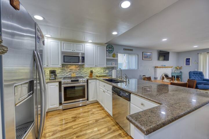 28 Sol Vista Complex gallery image 5